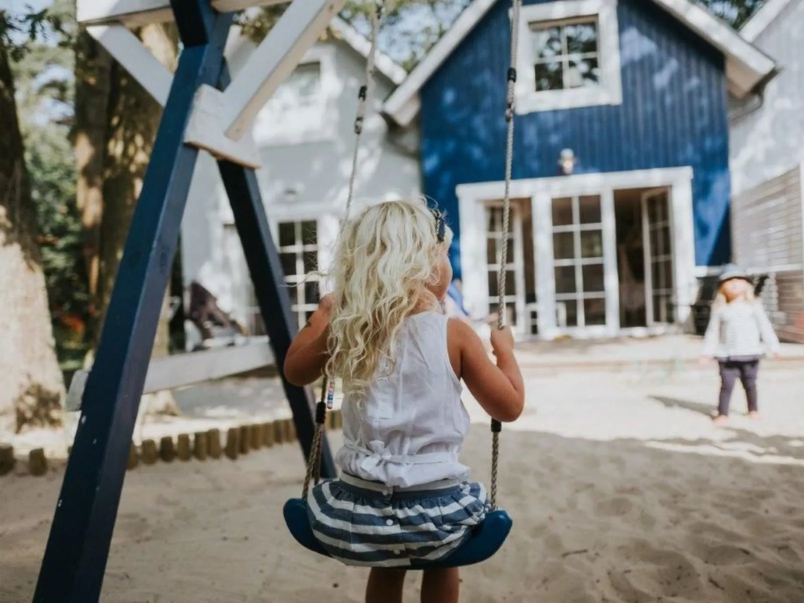 Marine Cottages mit Hund-Image-tags.info