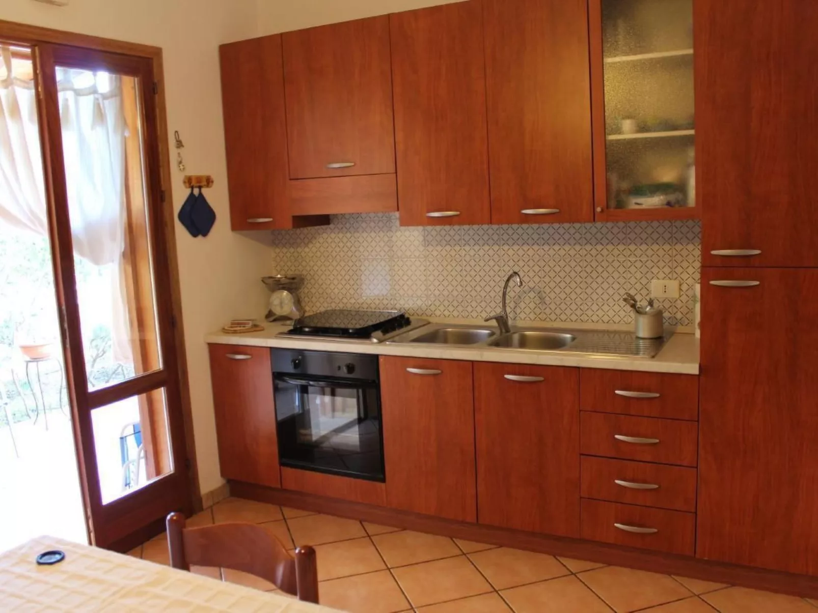 Mandarino Makari Ferienhaus 500 m vom Meer-Binnen