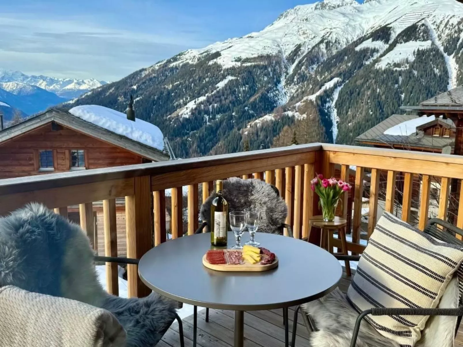 Chalet Domino-Image-tags.info