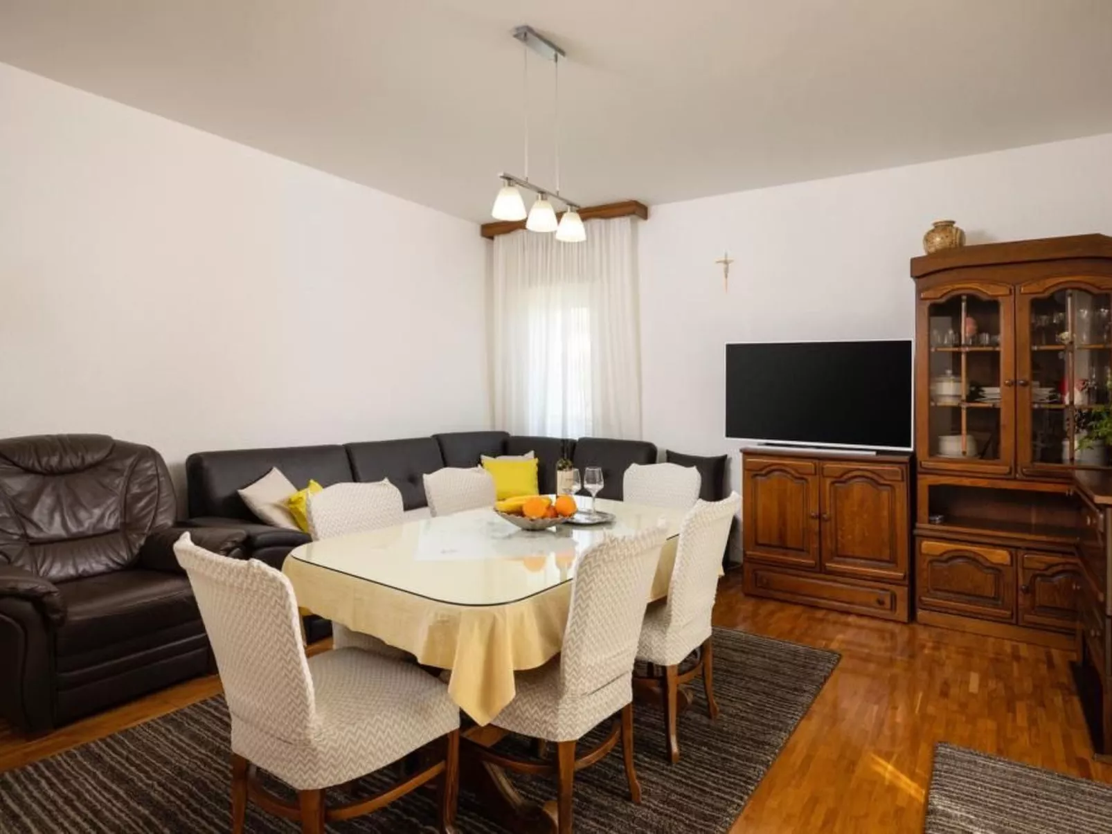 Coastal Comfort Apartment Teilen Speichern-Binnen