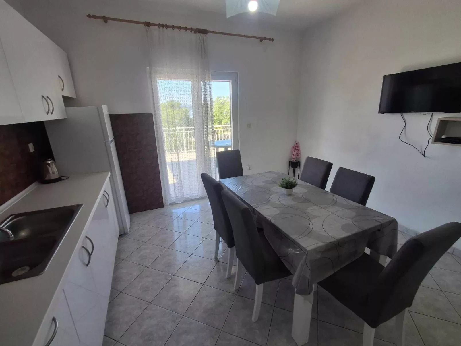 Sonnige Wohnung "Bepo" mit Blick auf das Wasser-Binnen