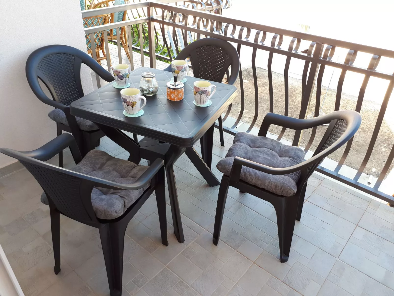 Gemütliches Apartment mit Balkon-Image-tags.info