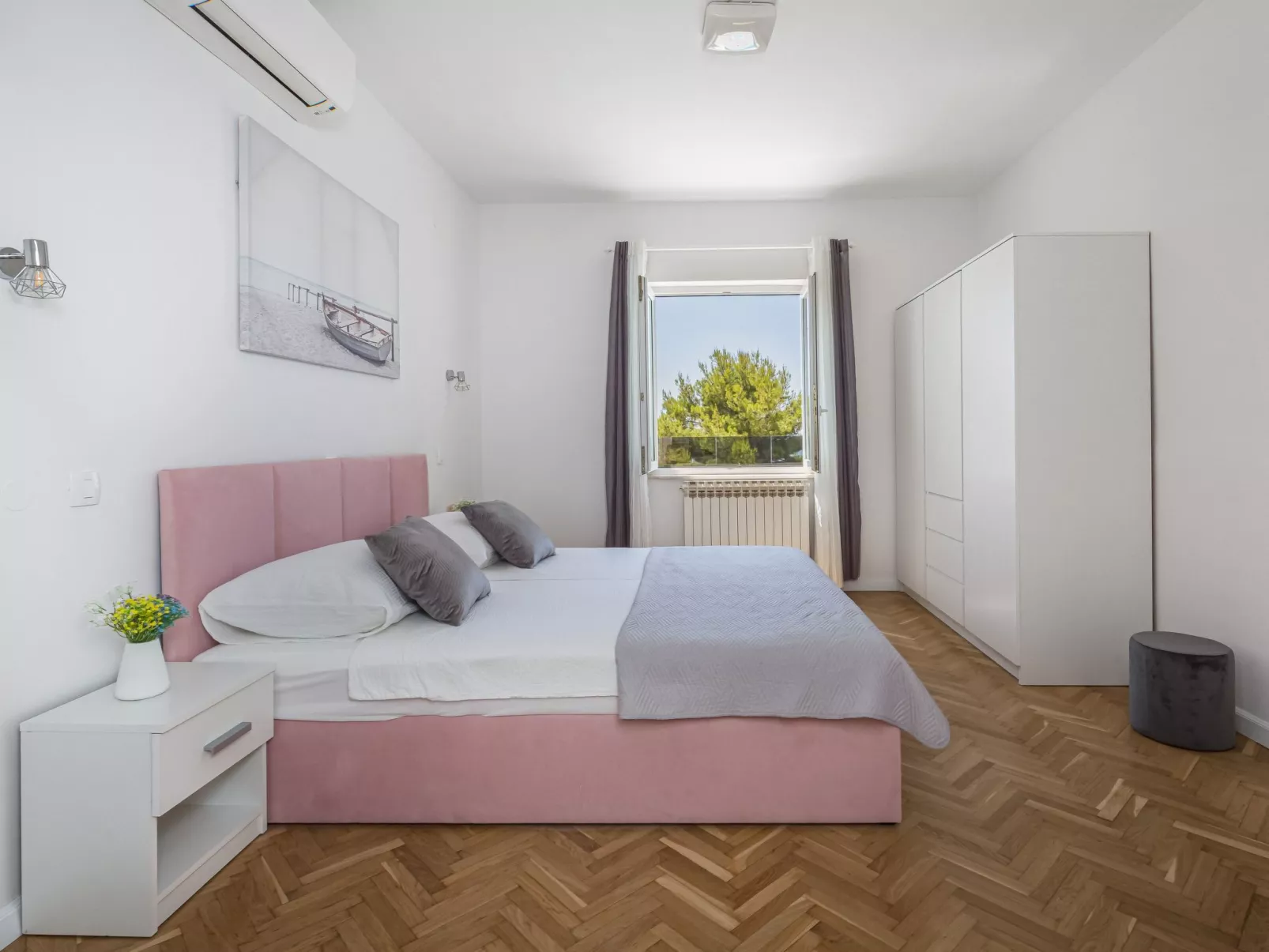 Ferienvilla 'Villa Zarello-Binnen