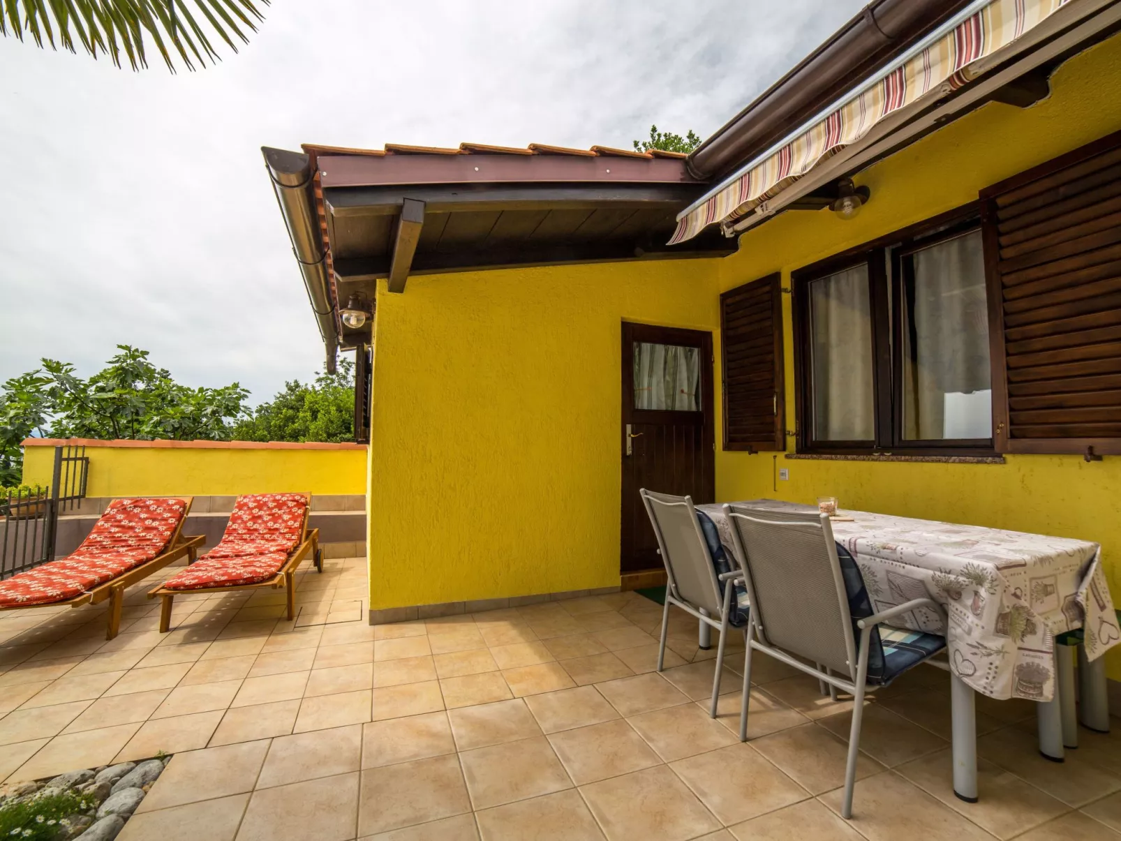 Mit Wasserblick-Binnen