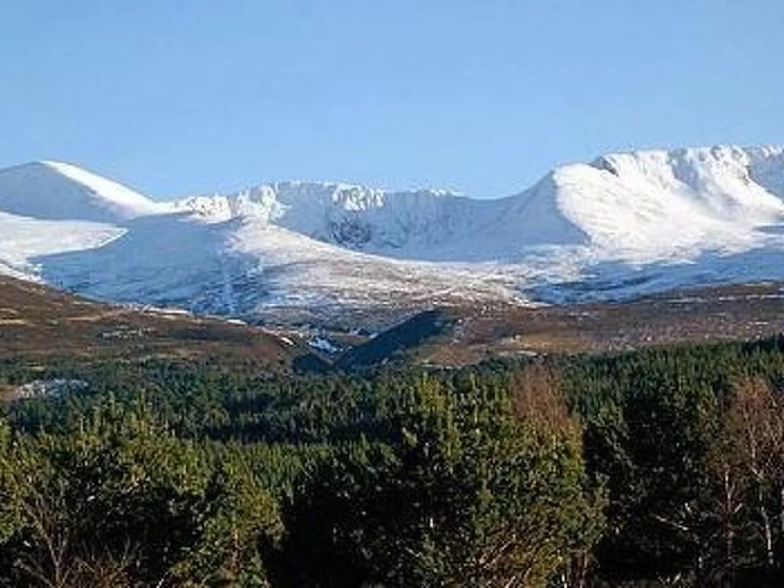 Großes, schottisches Landhaus an der Whiskystraße-Buiten