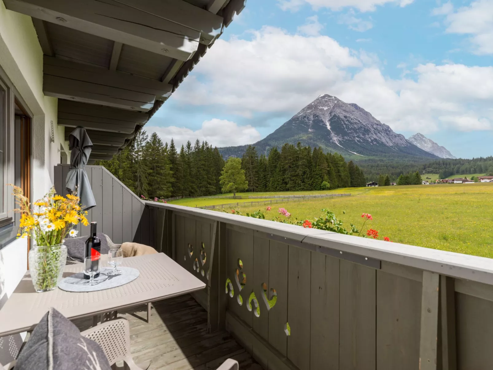 Appartement "Freiraum"-Buiten