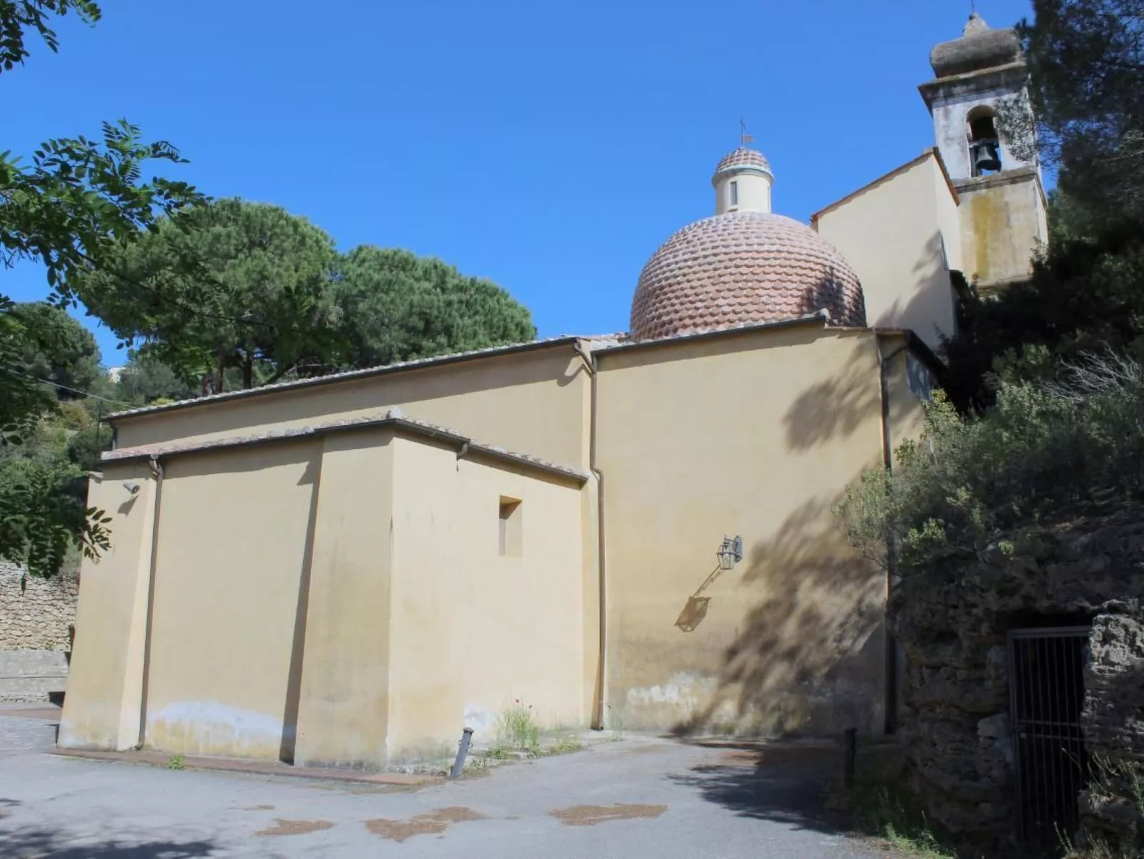 Artemide3' Wohnung mit Privatparkplatz-Buiten