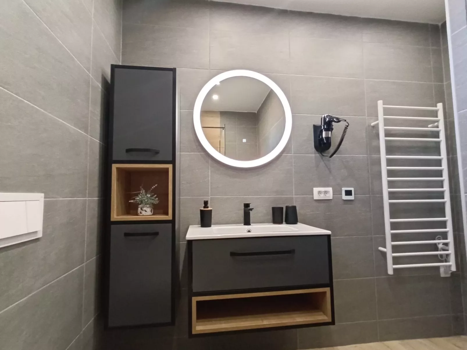 Wohnung Bela Vista in Vir - von TA Leut Agency-Binnen