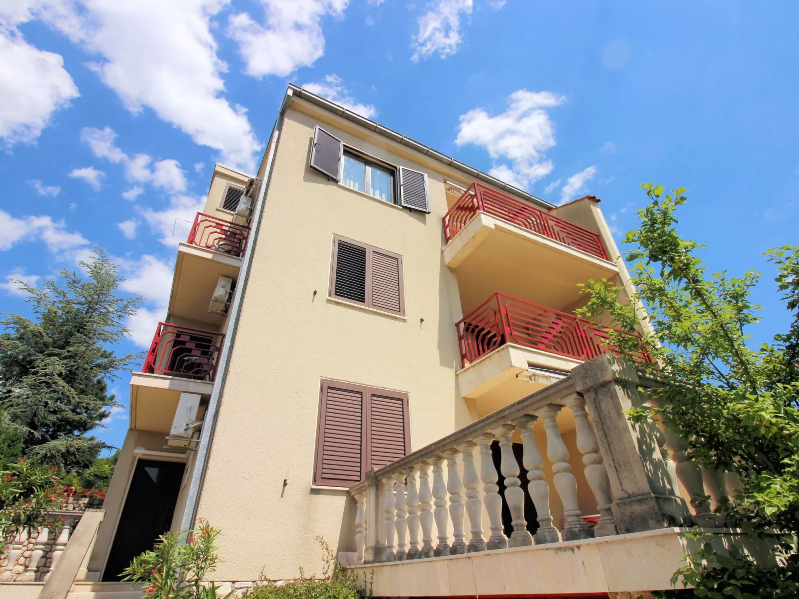 Apartment für zwei Erwachsene und zwei Kinder-Image-tags.info