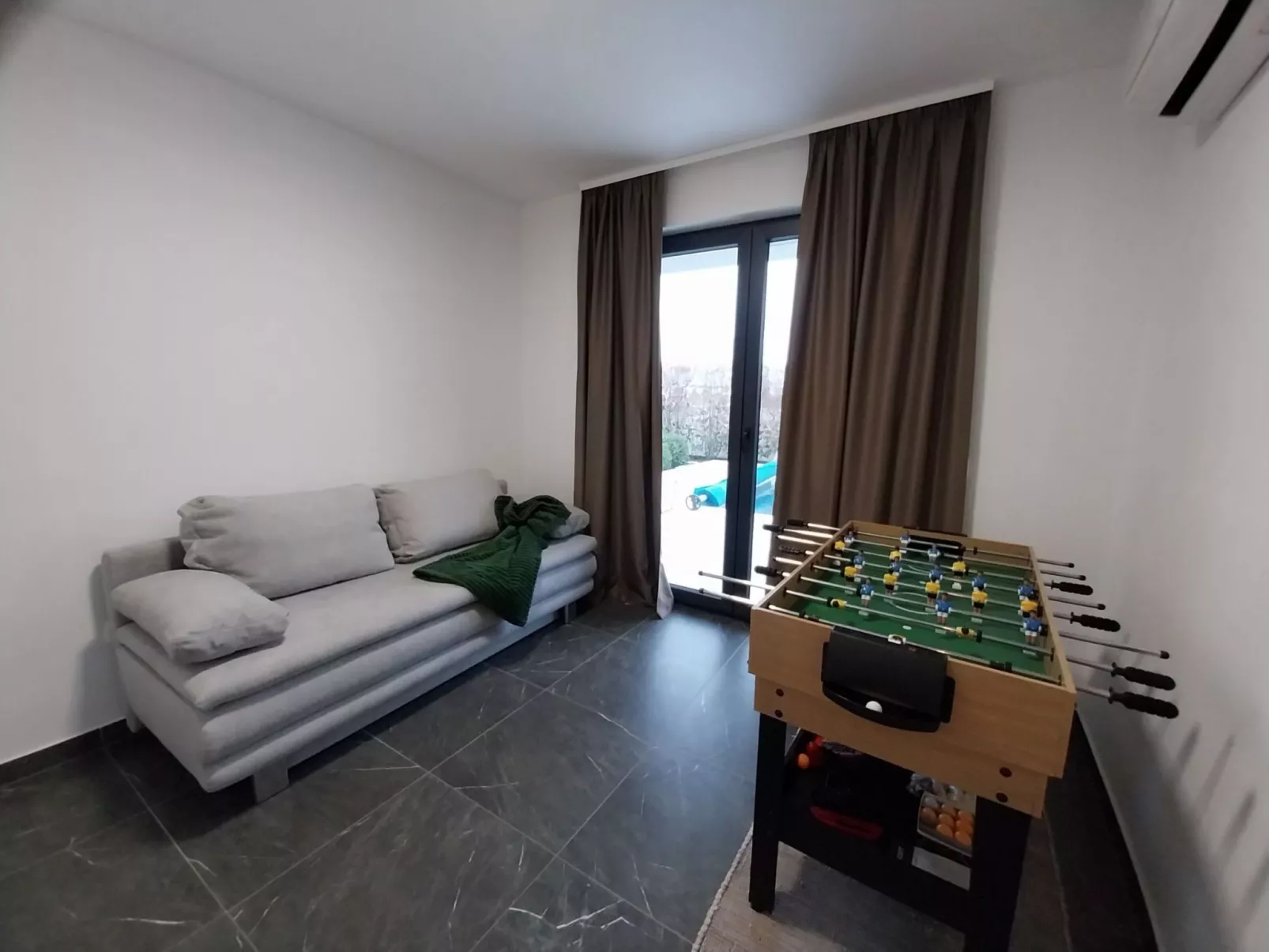 Villa Angelo mit Sauna, Fitnessraum und Pool-Image-tags.info