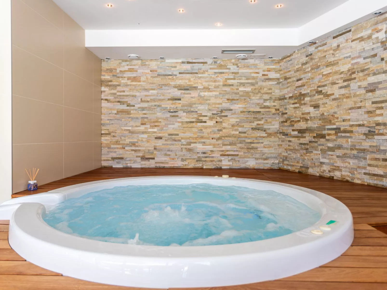 Luxuriöse Ferienwohnung mit Poolblick-Binnen