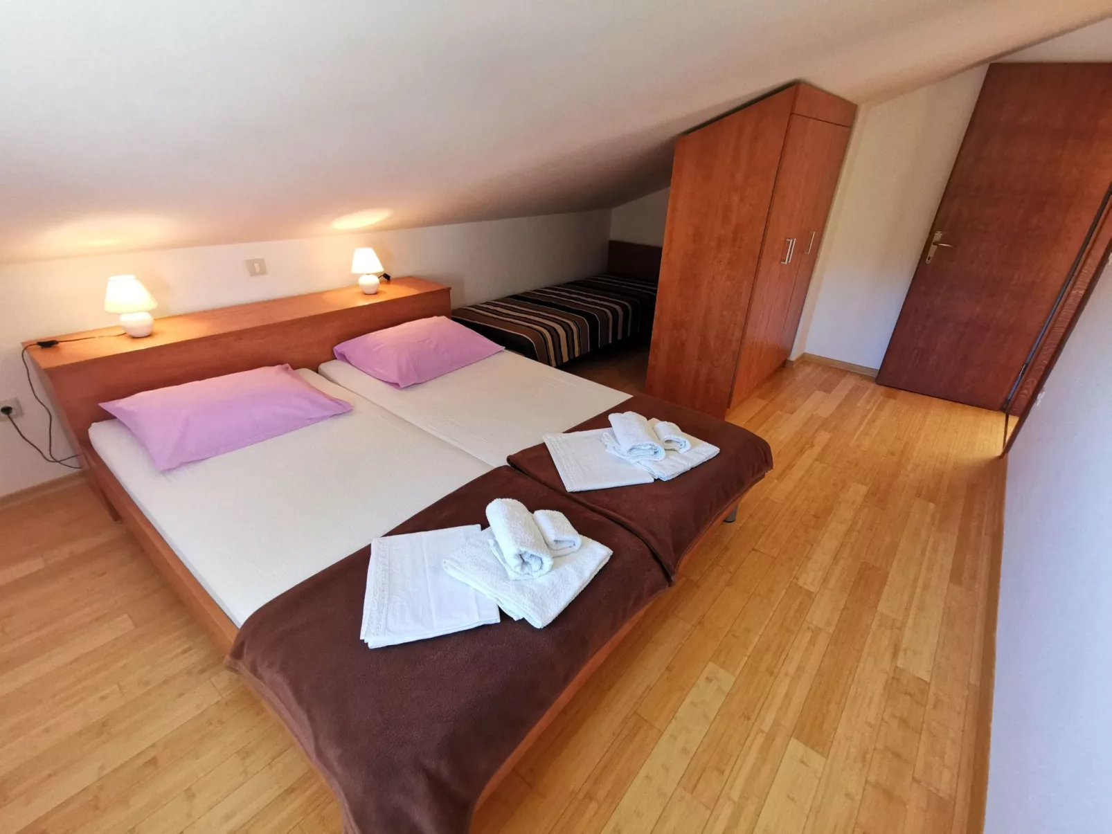 Wohnung für 6 Personen mit Terrasse und Meerblick-Image-tags.info