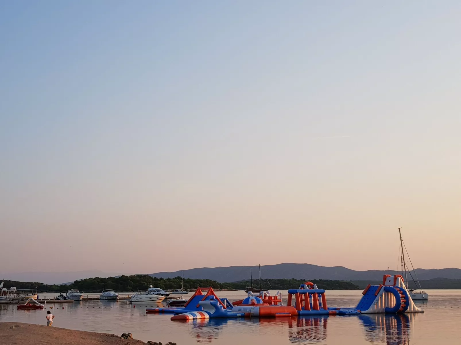 Strandappartement Ana mit Meerblick, Garten, Grillplatz-Image-tags.info