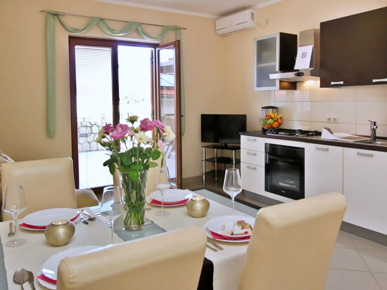 Apartment Ivanka-Binnen