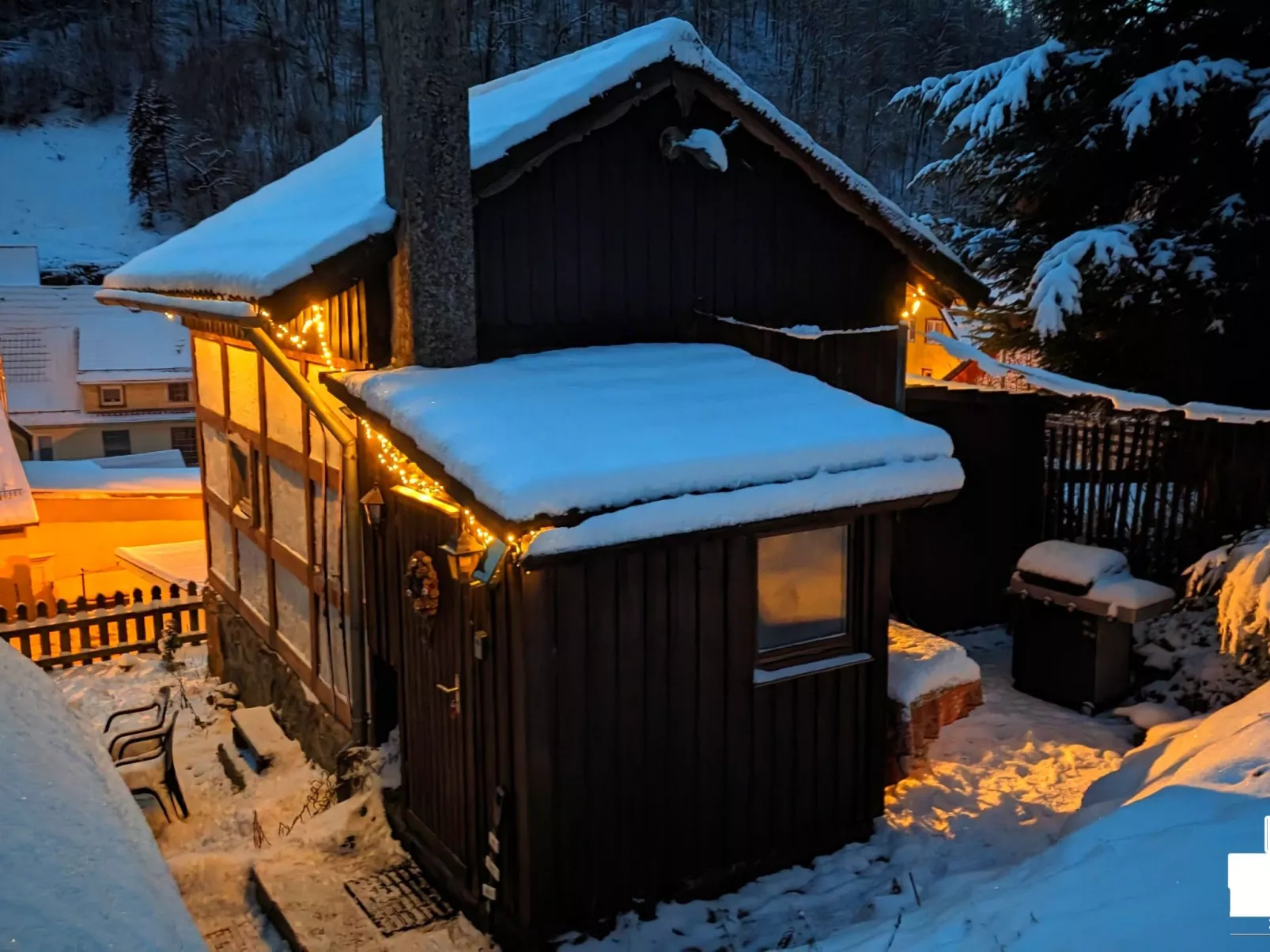 Authentisches Fachwerkhaus am Rande des Waldes-Buiten