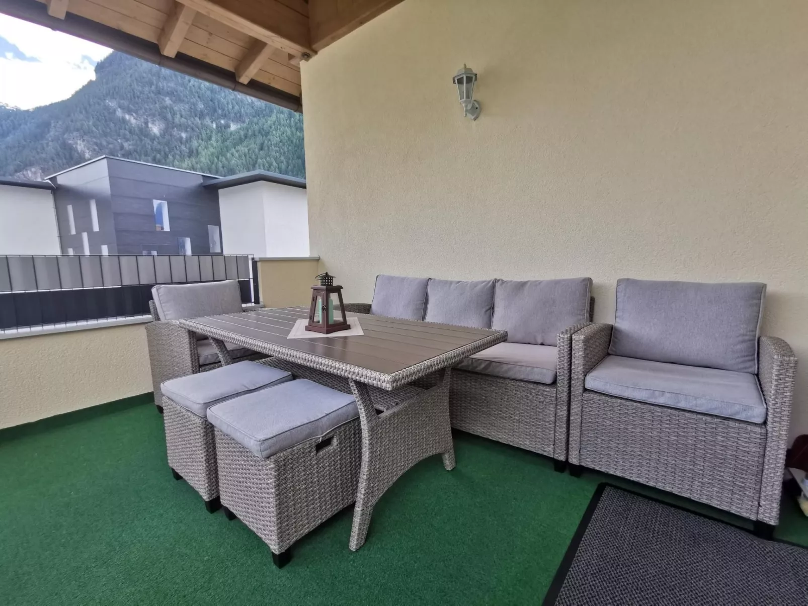 Frischmann Klaudia-Image-tags.info