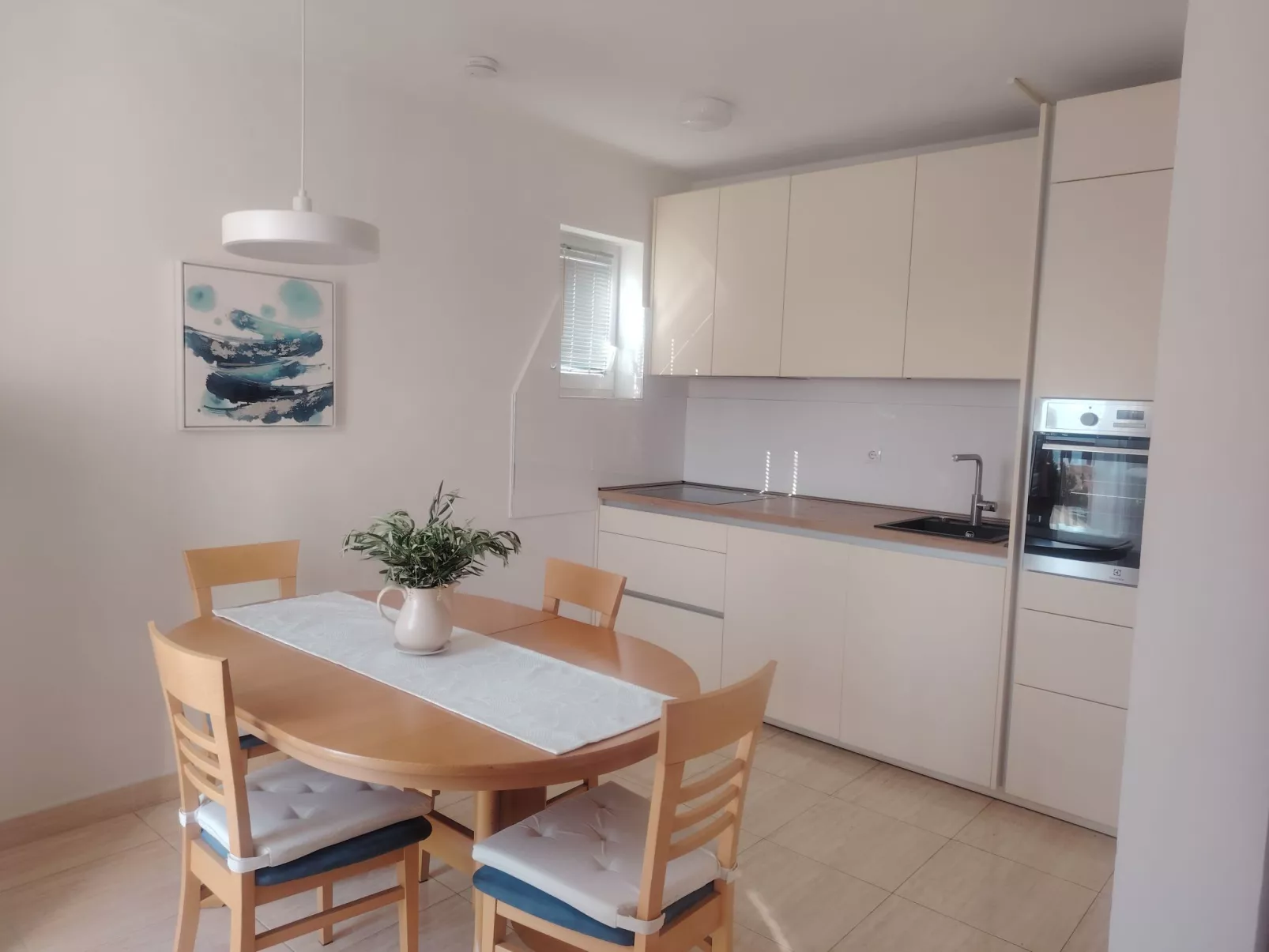 Mit Balkon und Meerblick-Binnen