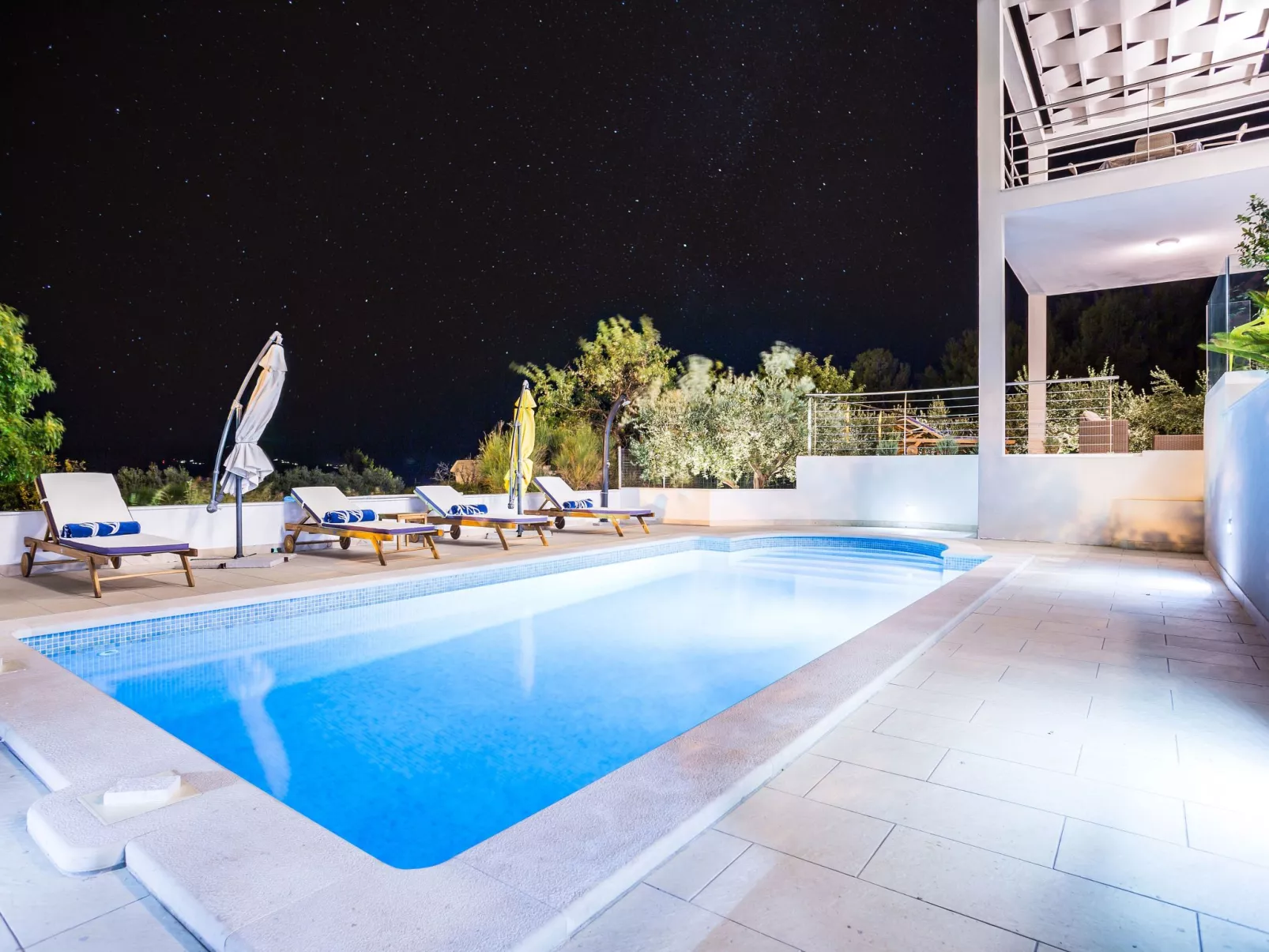 Villa Blanca Bol Insel Brac-Buiten