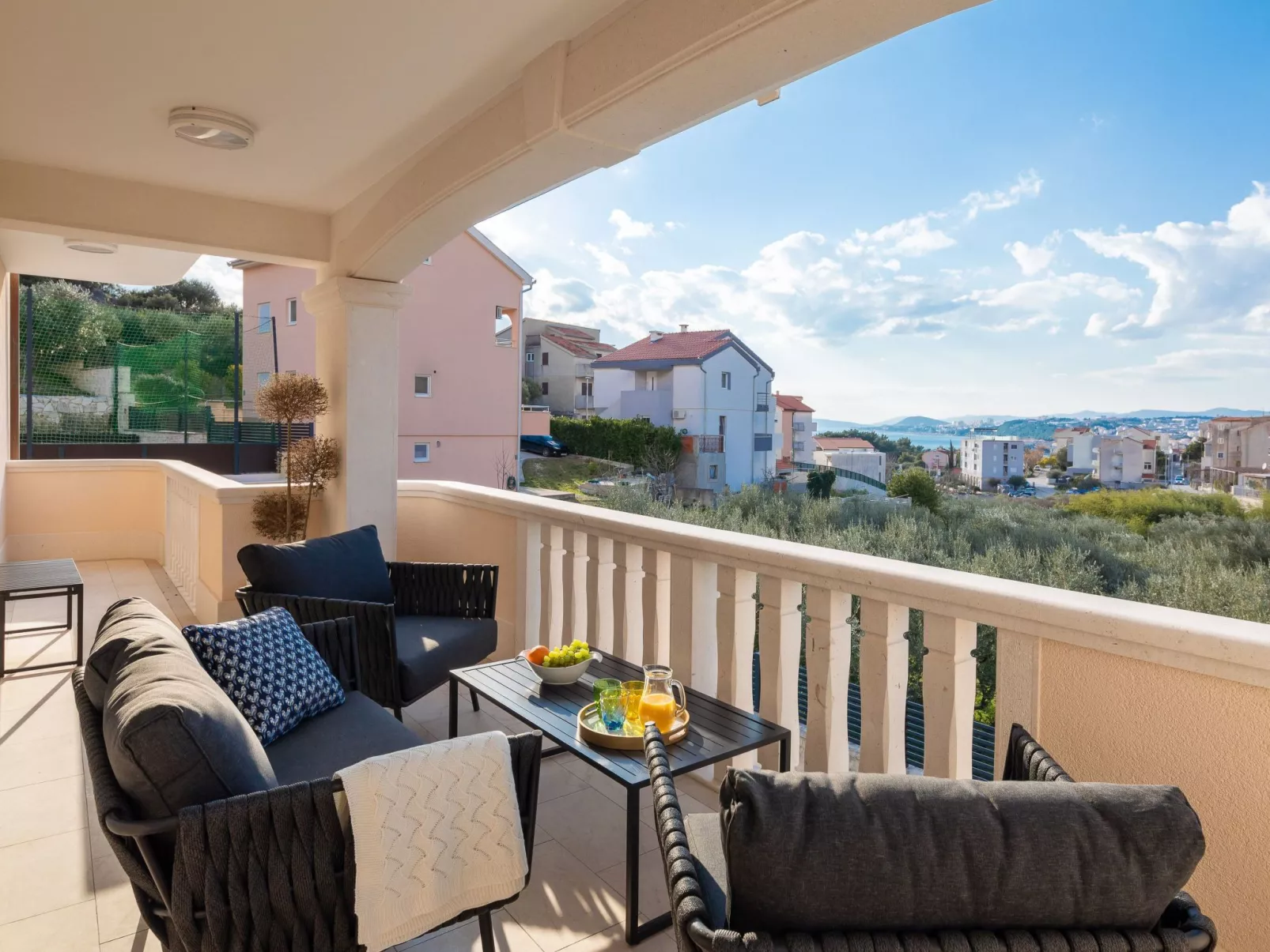 Luxuriöse Villa Elais für 10 Personen-Binnen