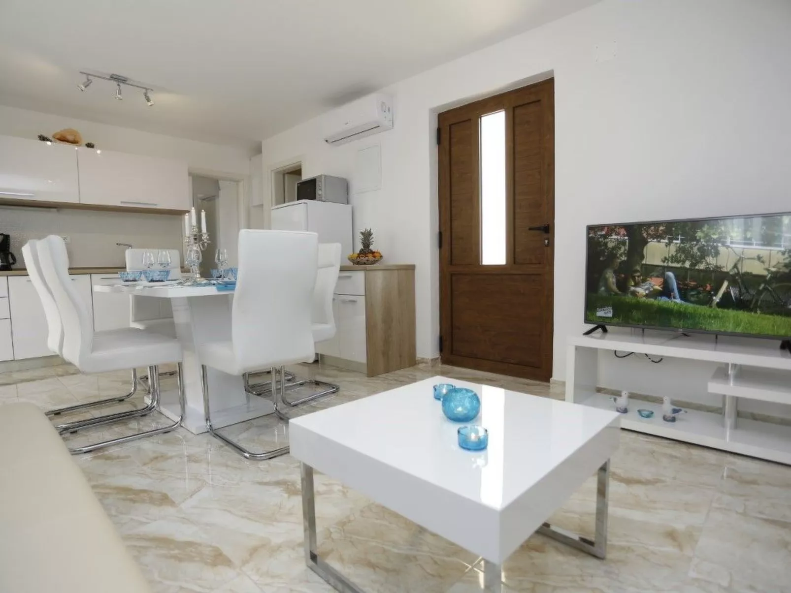 Villa Mis, Haus in Supetar mit privatem Pool-Image-tags.info