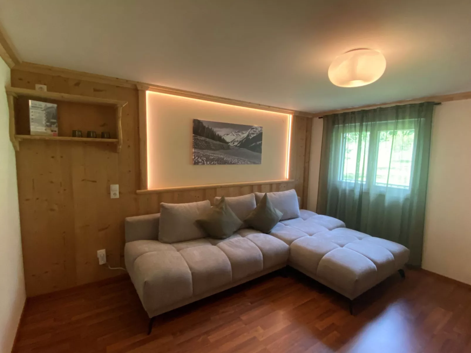 Angelika-Image-tags.info