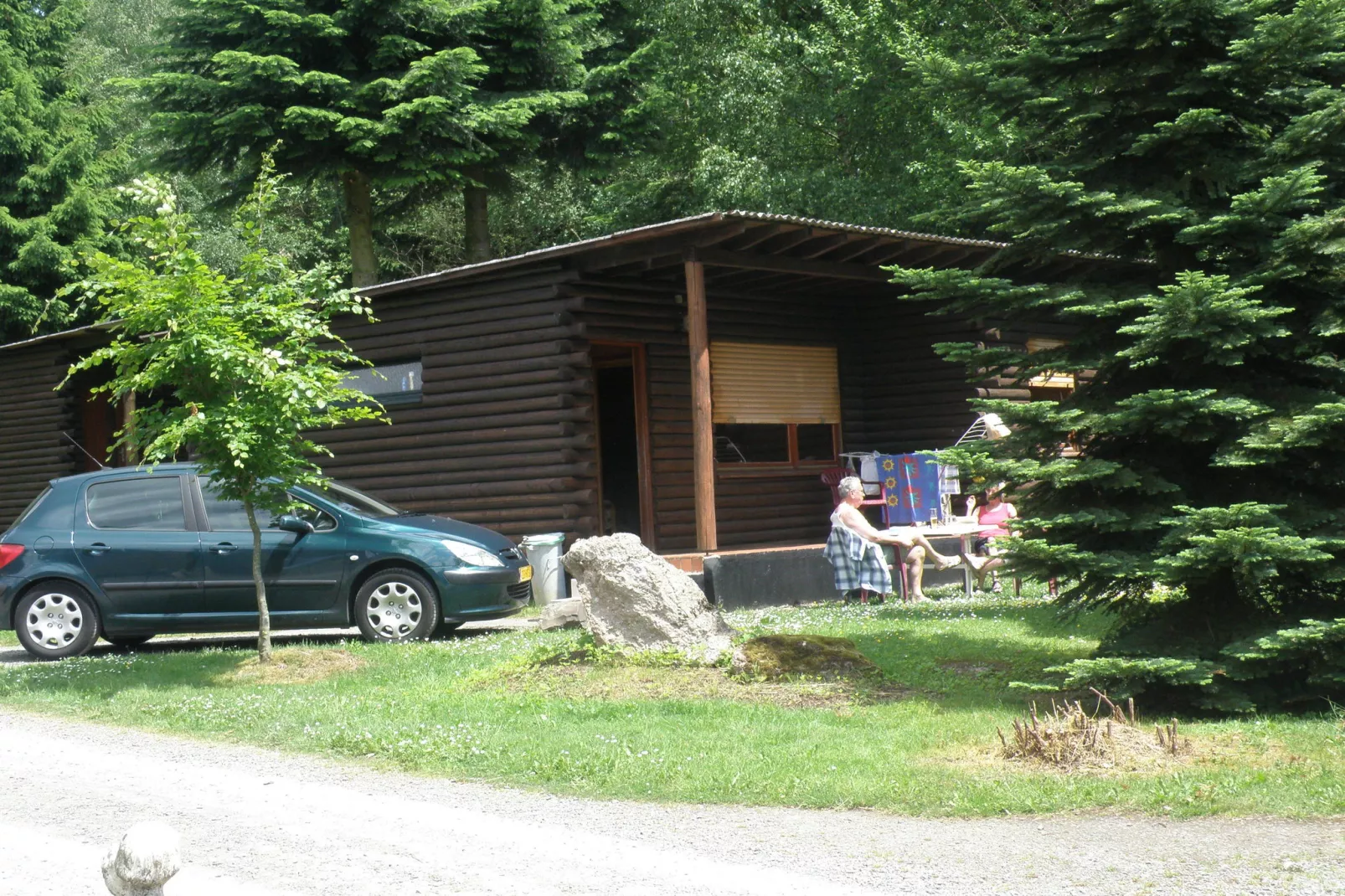 Bungalowpark Schnee-Eifel 3-Buitenkant zomer