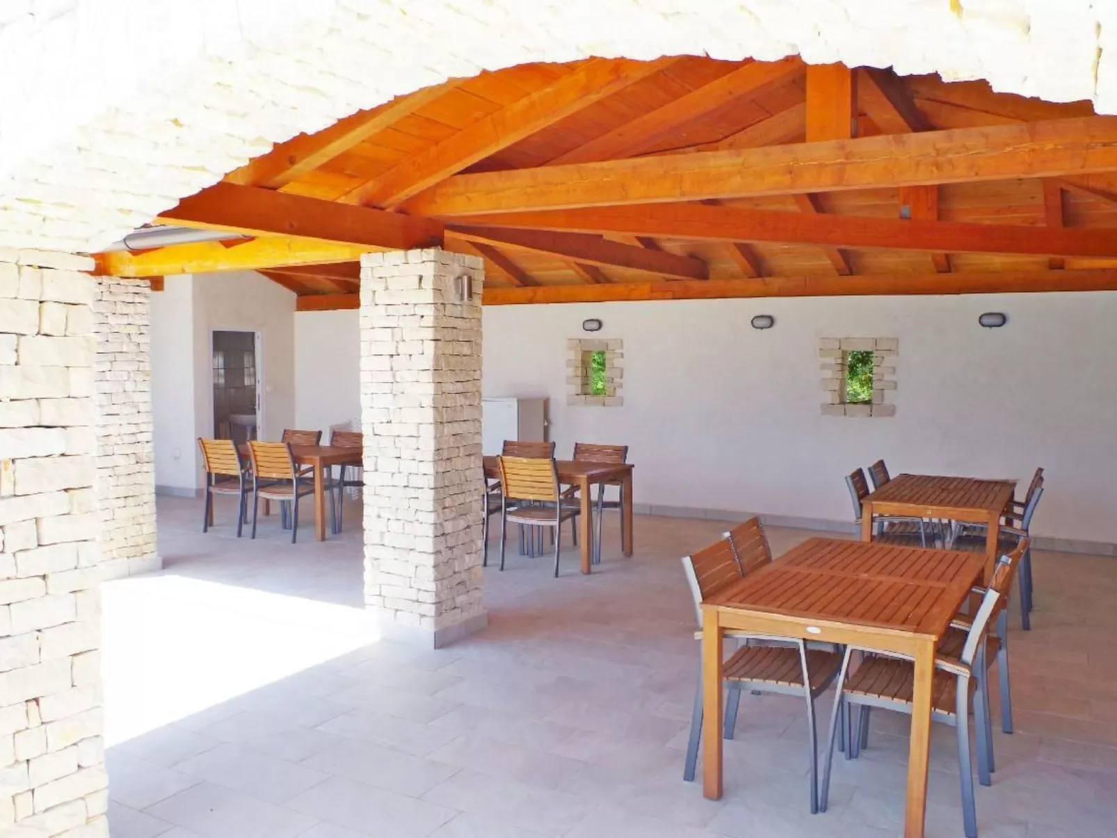 In Rakalj mit Grill, Garten und Terrasse-Image-tags.info