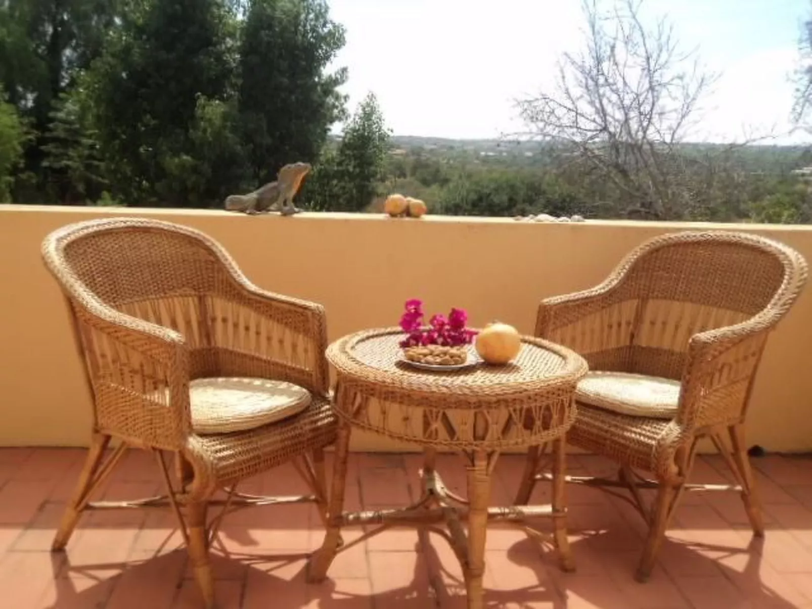 Mit Balkon, Terrasse und Außenpool-Image-tags.info