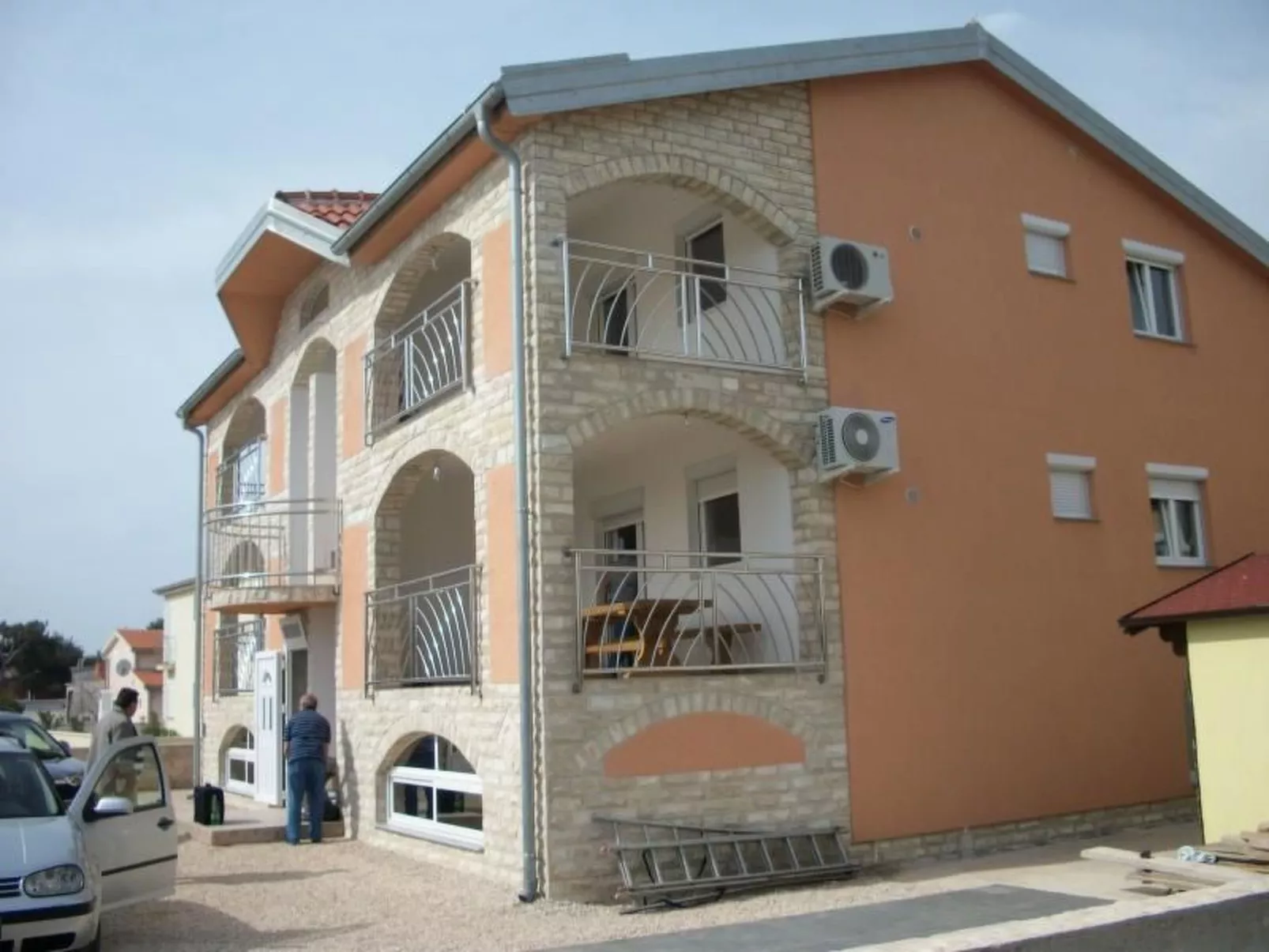 Charmante, sonnige Ferienwohnung-Buiten