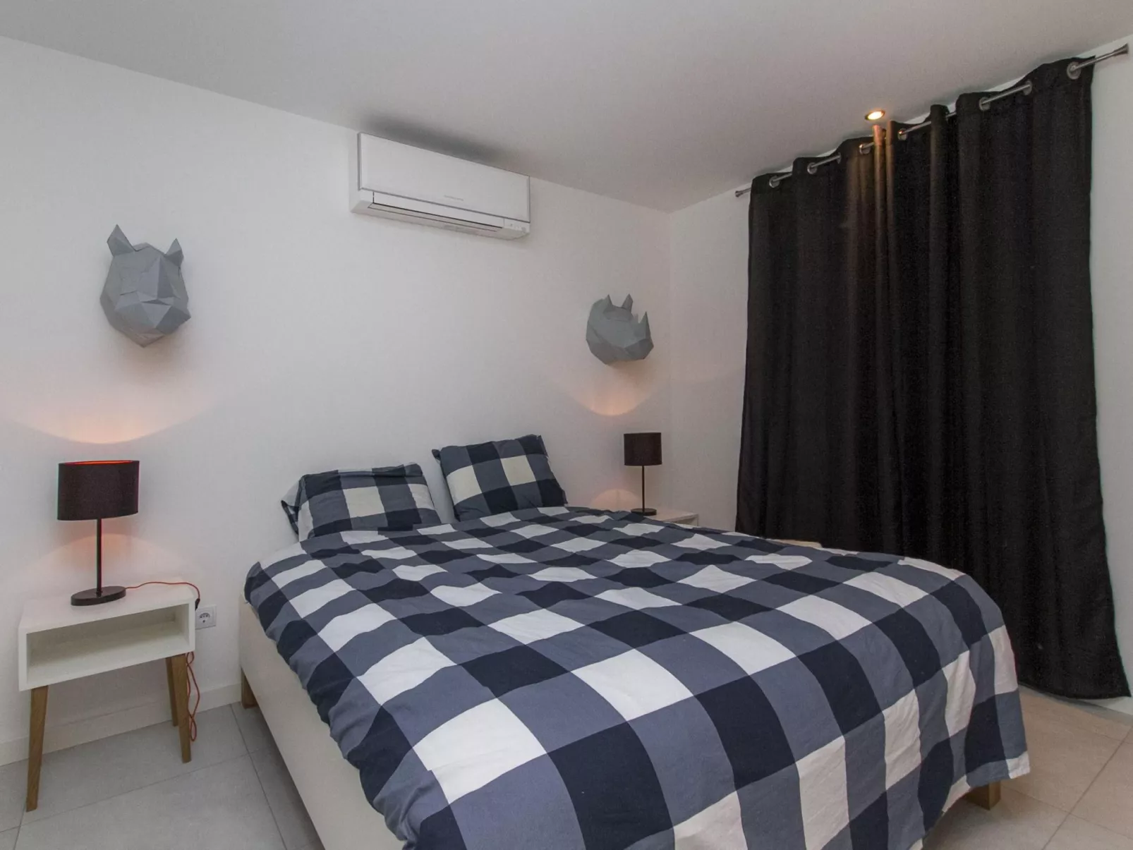 Villa mit Pool-Binnen