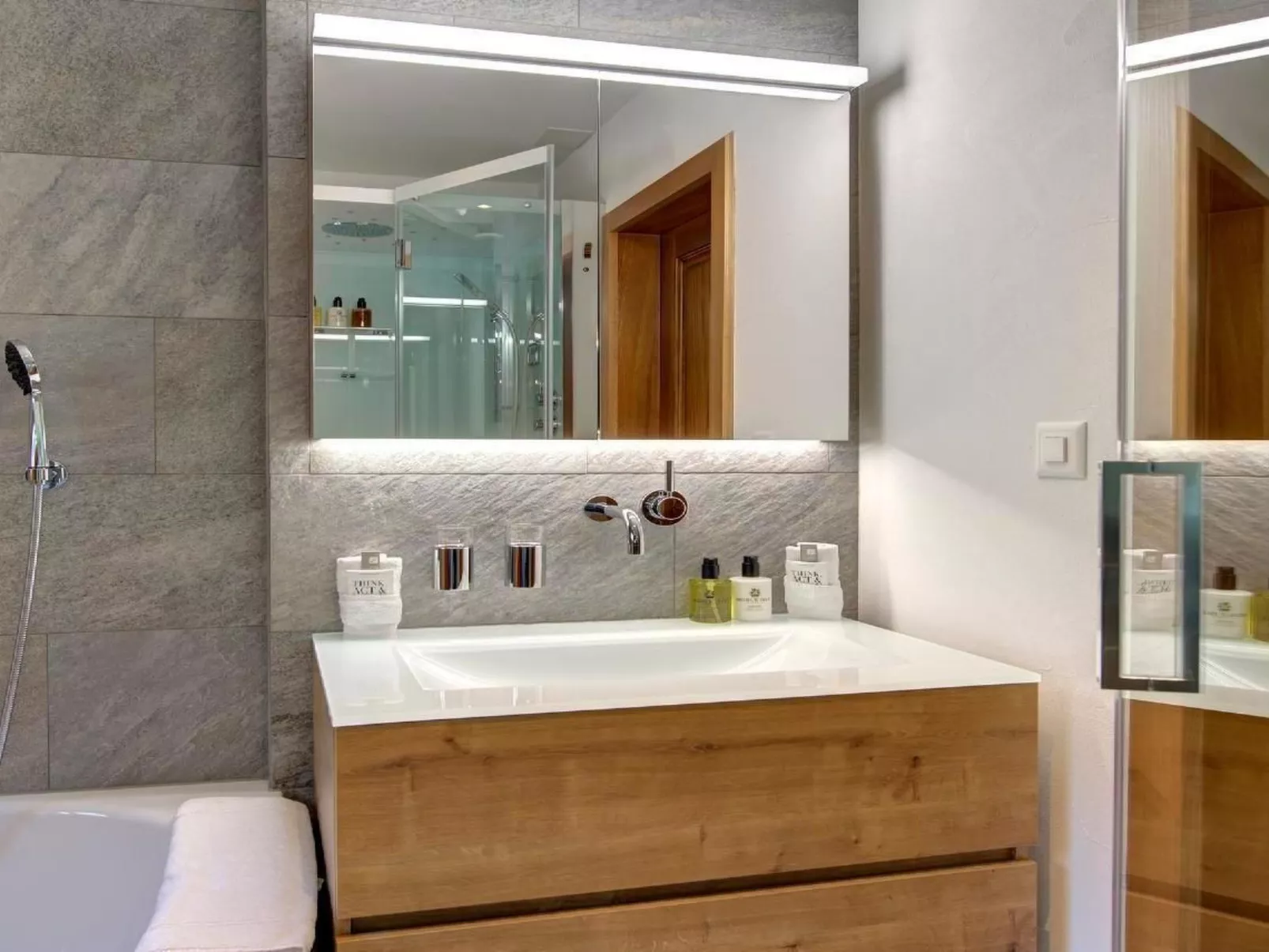 Penthouse Zen - Matterhornblick, 2 Min. vom Lift entfernt-Binnen