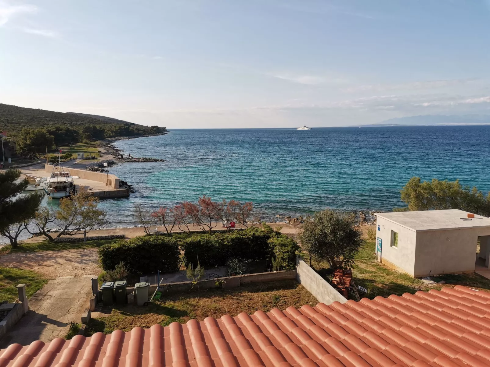 Appartement Porat in Ugljan mit Garten und Terrasse-Buiten