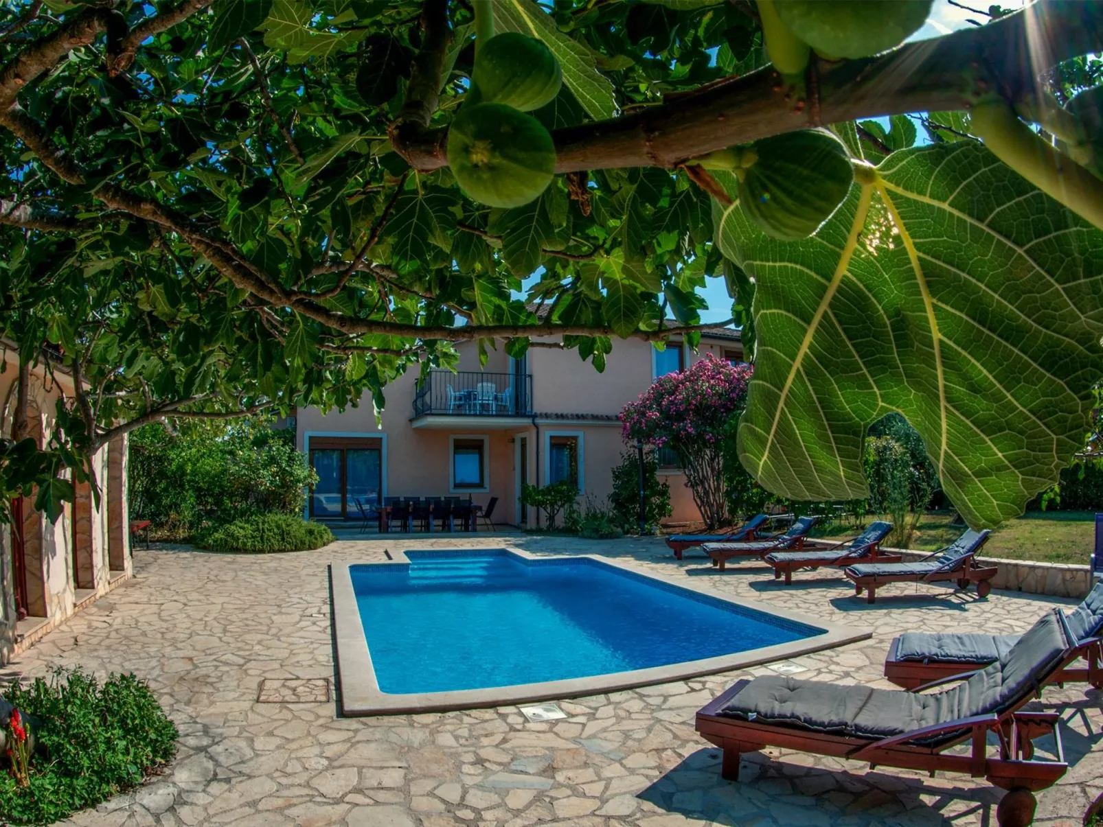 Erdgeschosswohnung für 7 Personen-Buiten