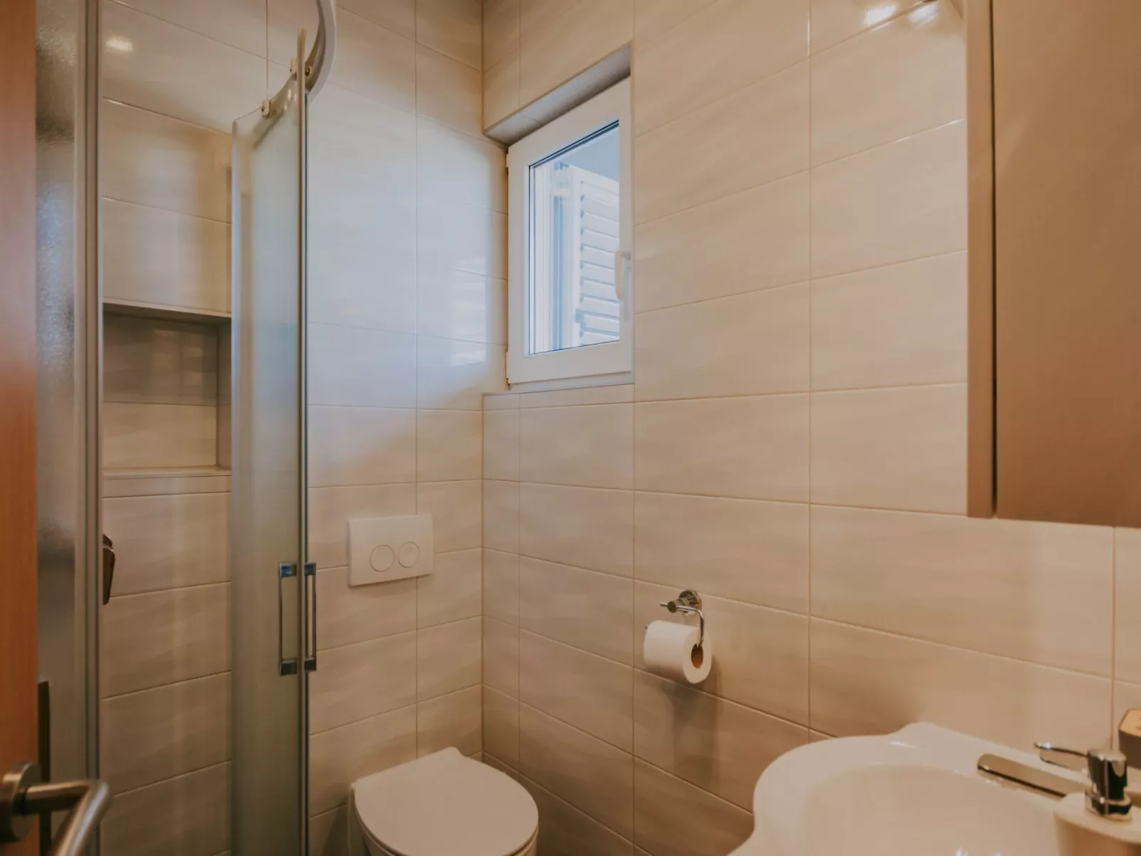 Zweistöckiges Ferienhaus Villa Dany-Binnen