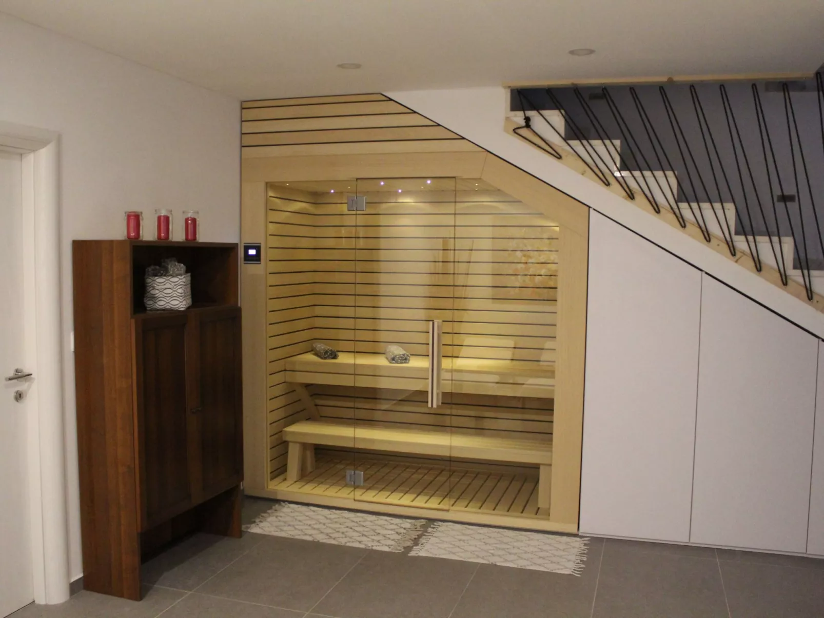 Neue New Villa Lana 40m2 Schwimmbad, Sauna, Whirlpool-Binnen