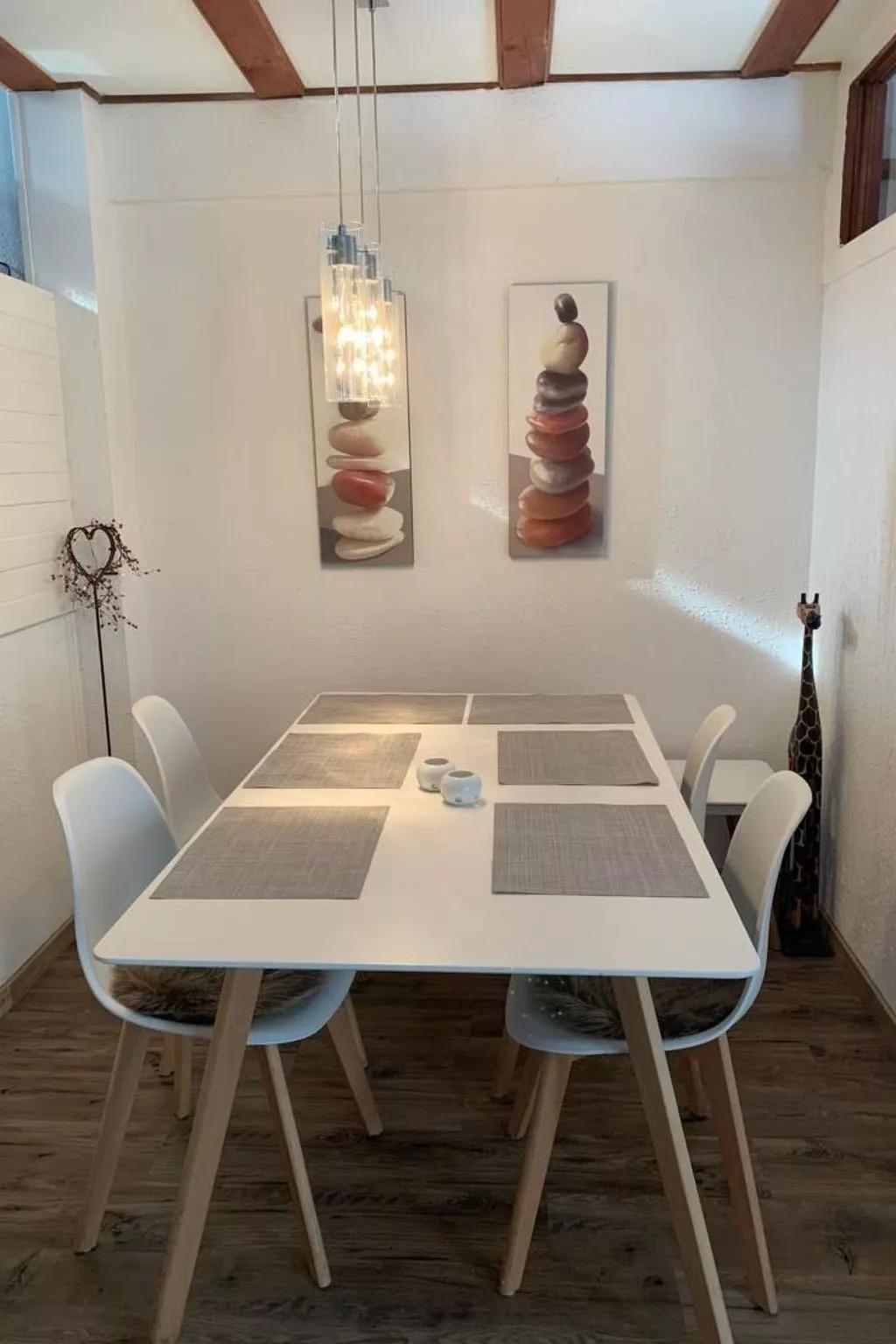 Idyllisches Ferienhaus mit Balkon und Garten-Binnen