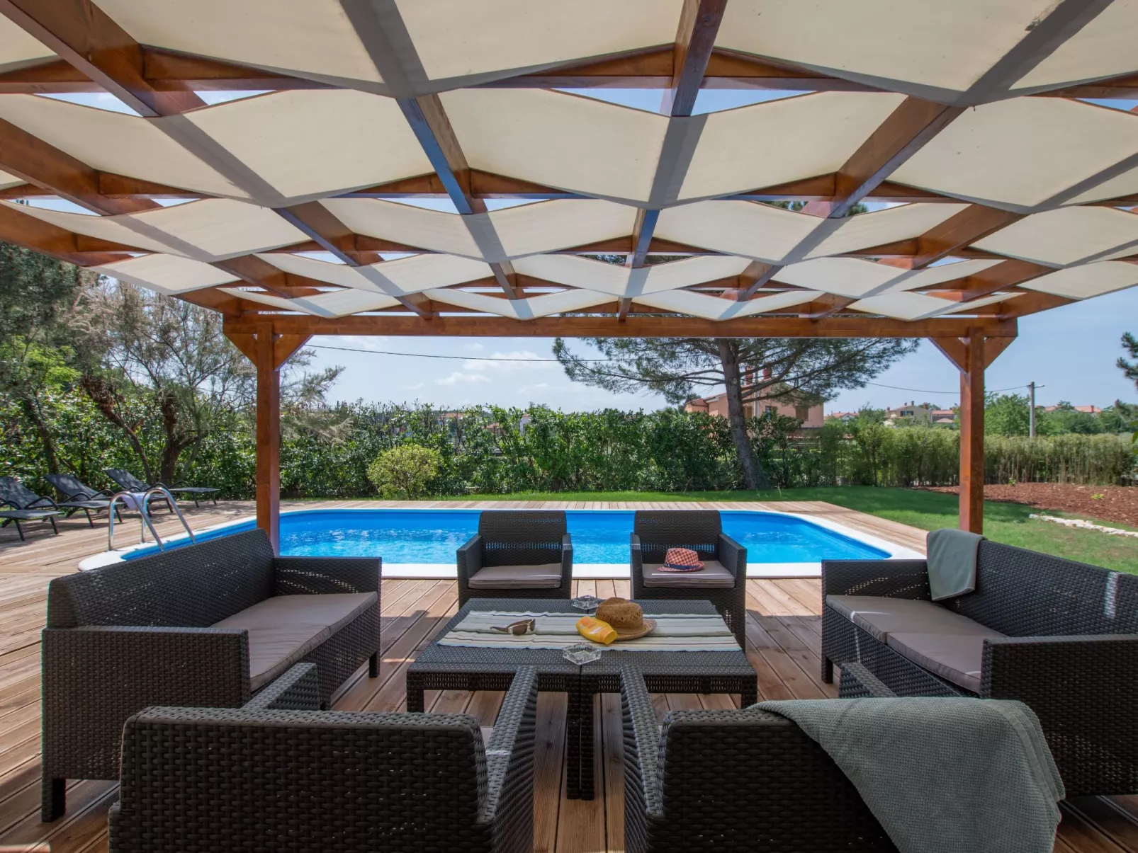 Für 10 Personen und 2 Kinder in Juricani, Istrien (Istrische Riviera)-Binnen