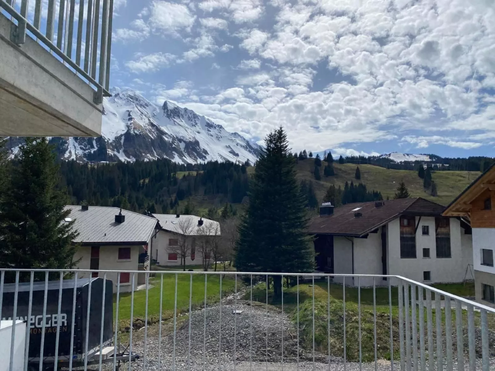 Moderne Ferienwohnung ROTHORN mit 2 Schlafzimmer-Buiten