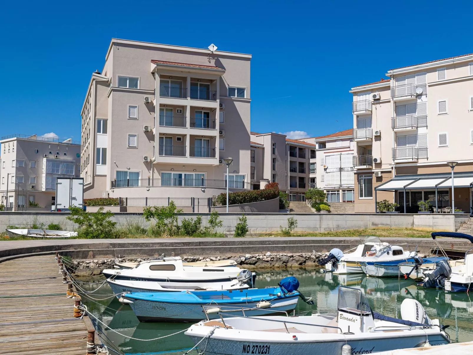 App Studio-Image-tags.info