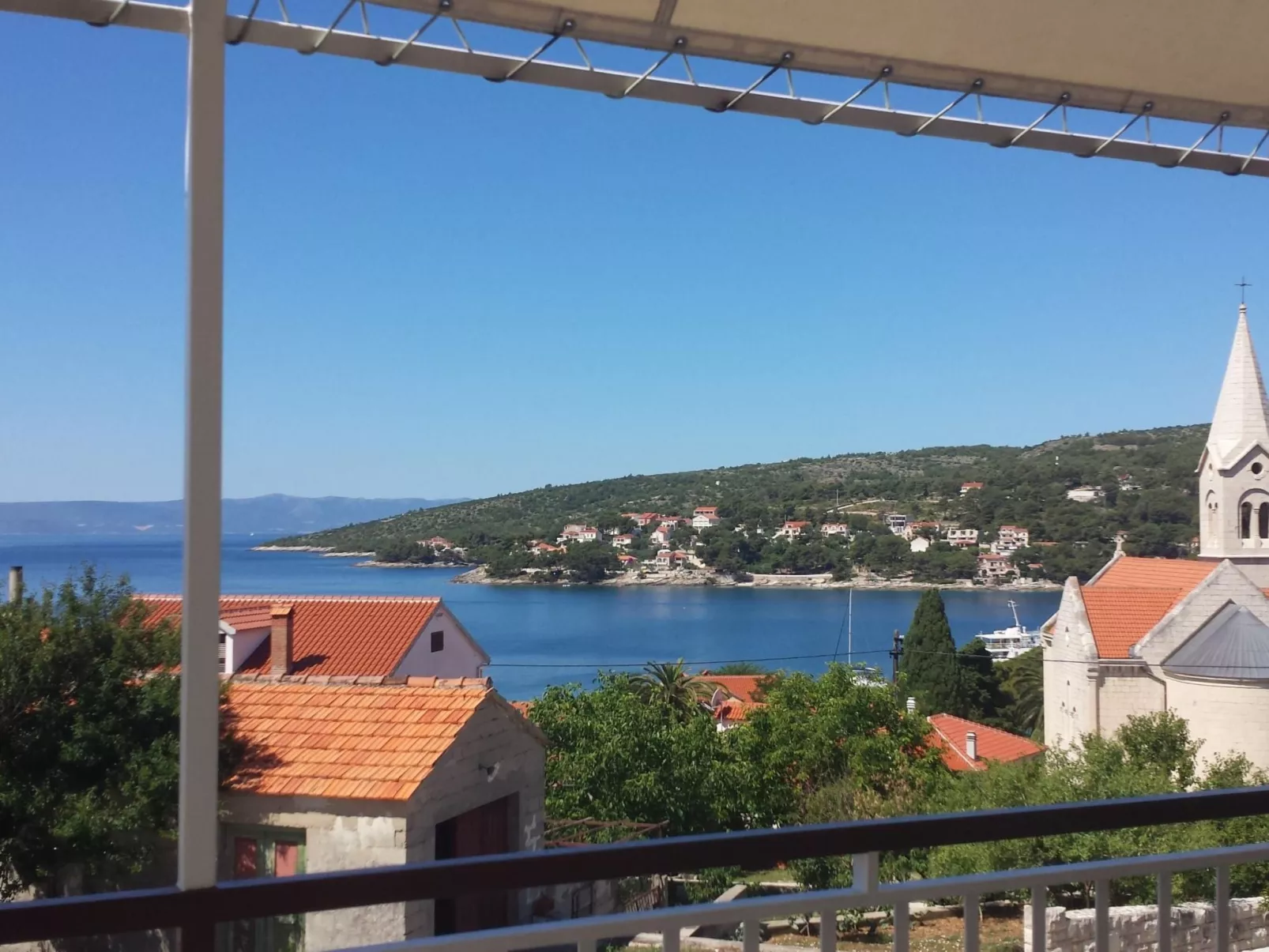 Unabhaengige Ferienwohnung in Sumartin mit Grill-Buiten