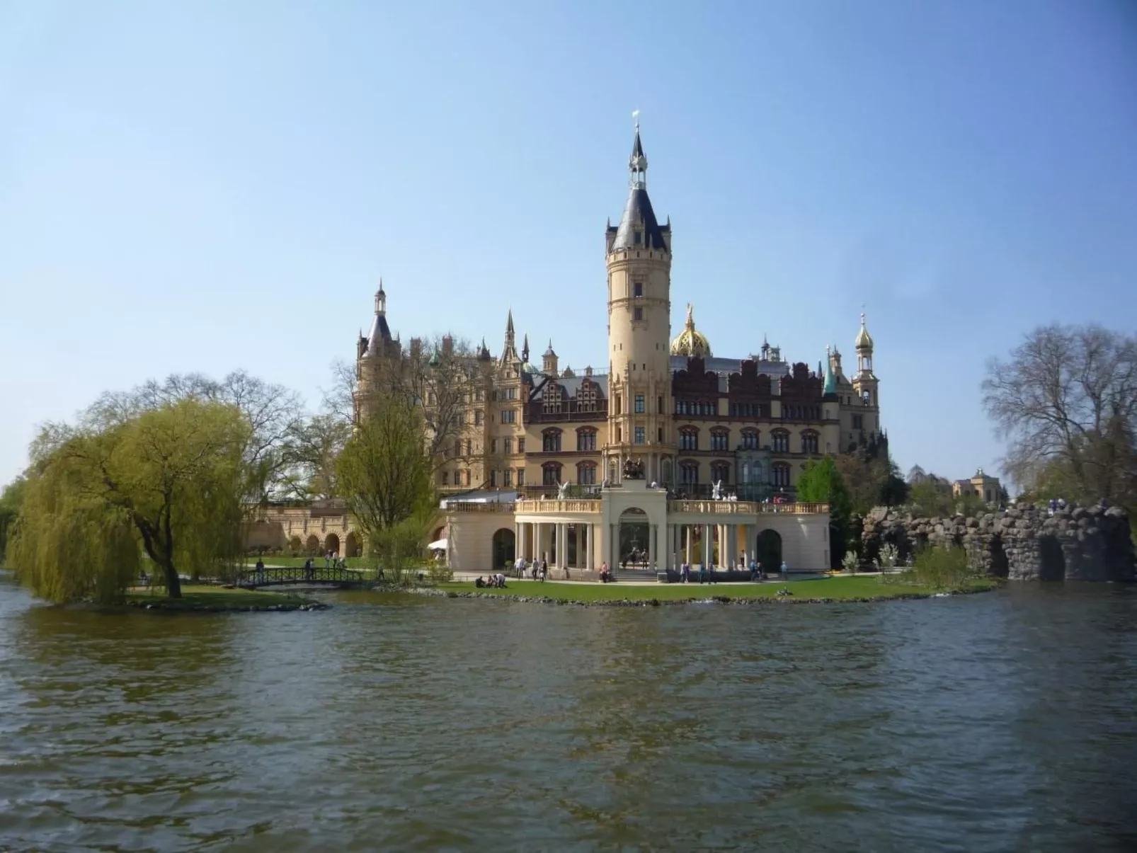Gemütliches Schwedenhäuschen mit Terrasse-Buiten