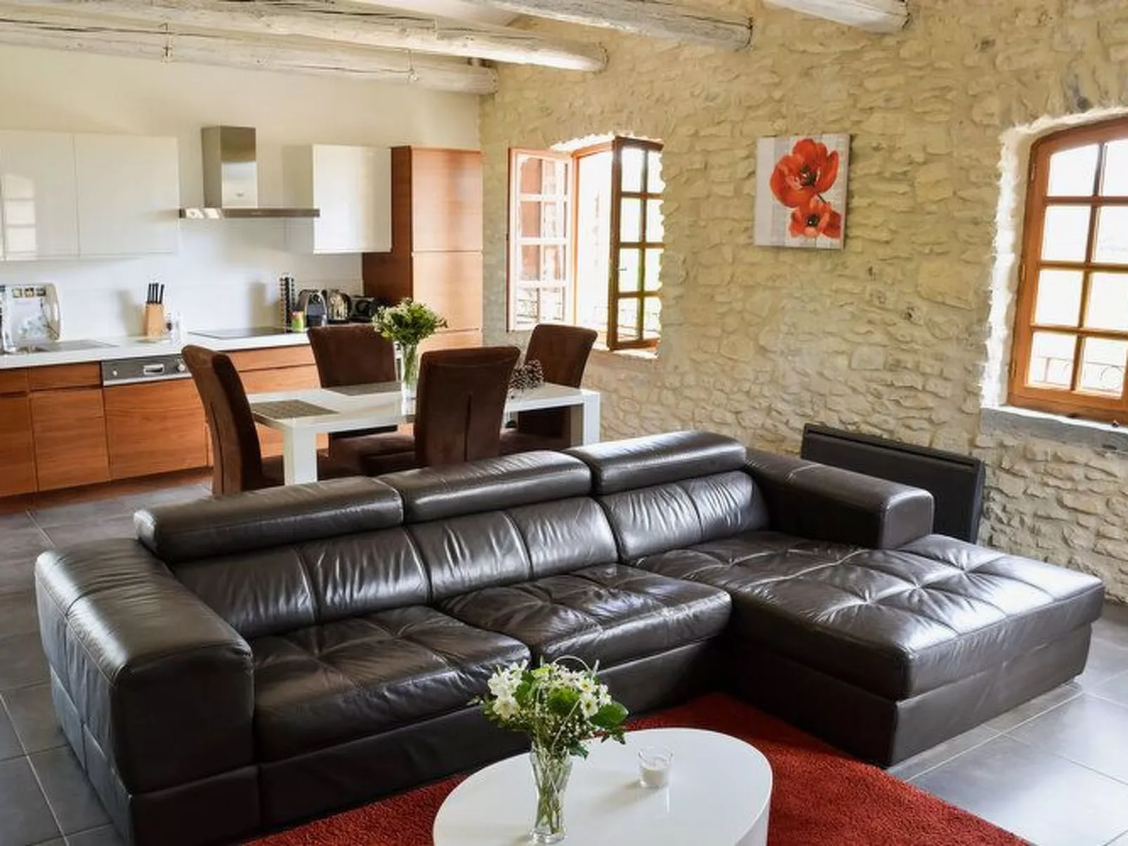 Domäne "Pavillon Timéo" mit Infinity-Pool-Binnen