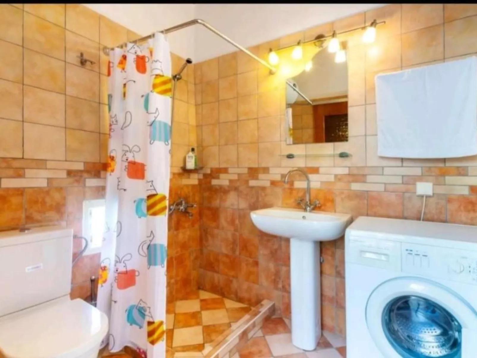 Mit Blick auf das Wasser-Binnen