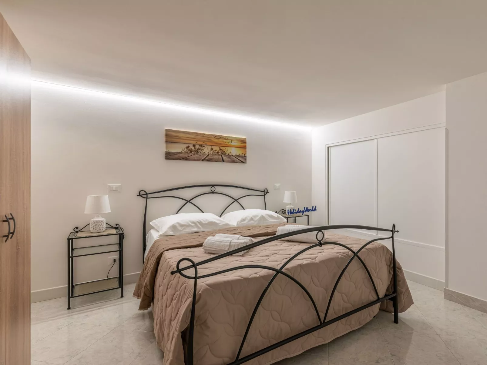 La Casetta di Mari by Holiday World-Binnen