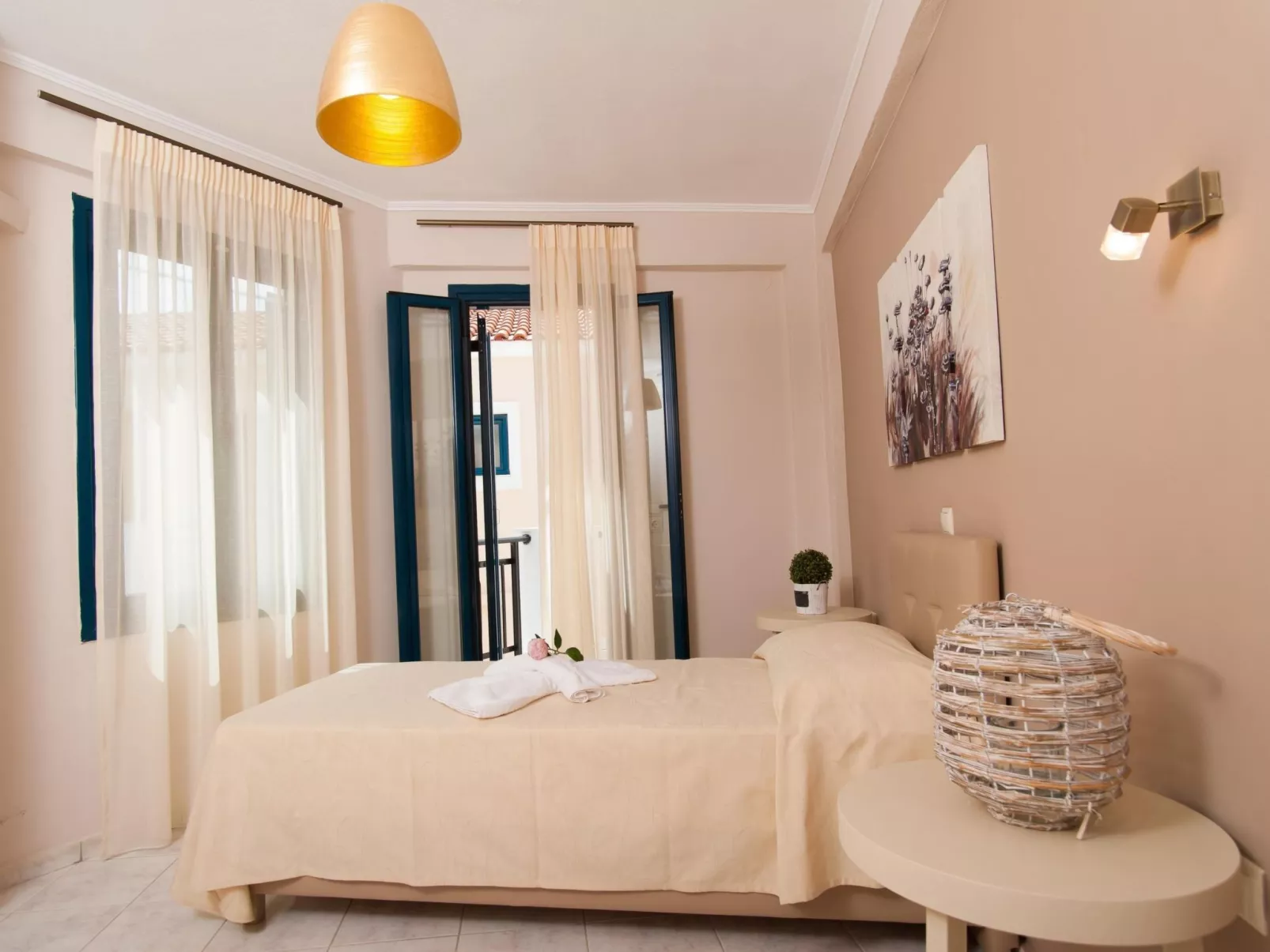 Schönes Haus in Panormos mit kleinem Garten-Binnen