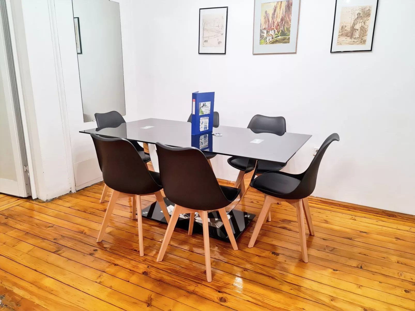 Komfort-Suite im Zentrum von Sofia, zwei Schlafzimmer, acc - Binnen