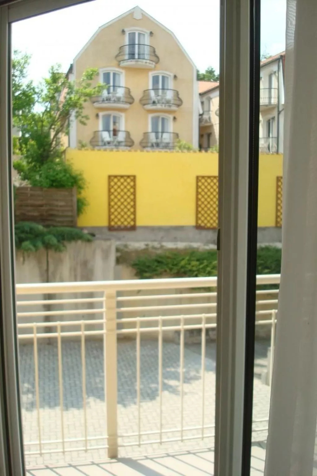 "Júlia" mit eigenem Balkon-Buiten