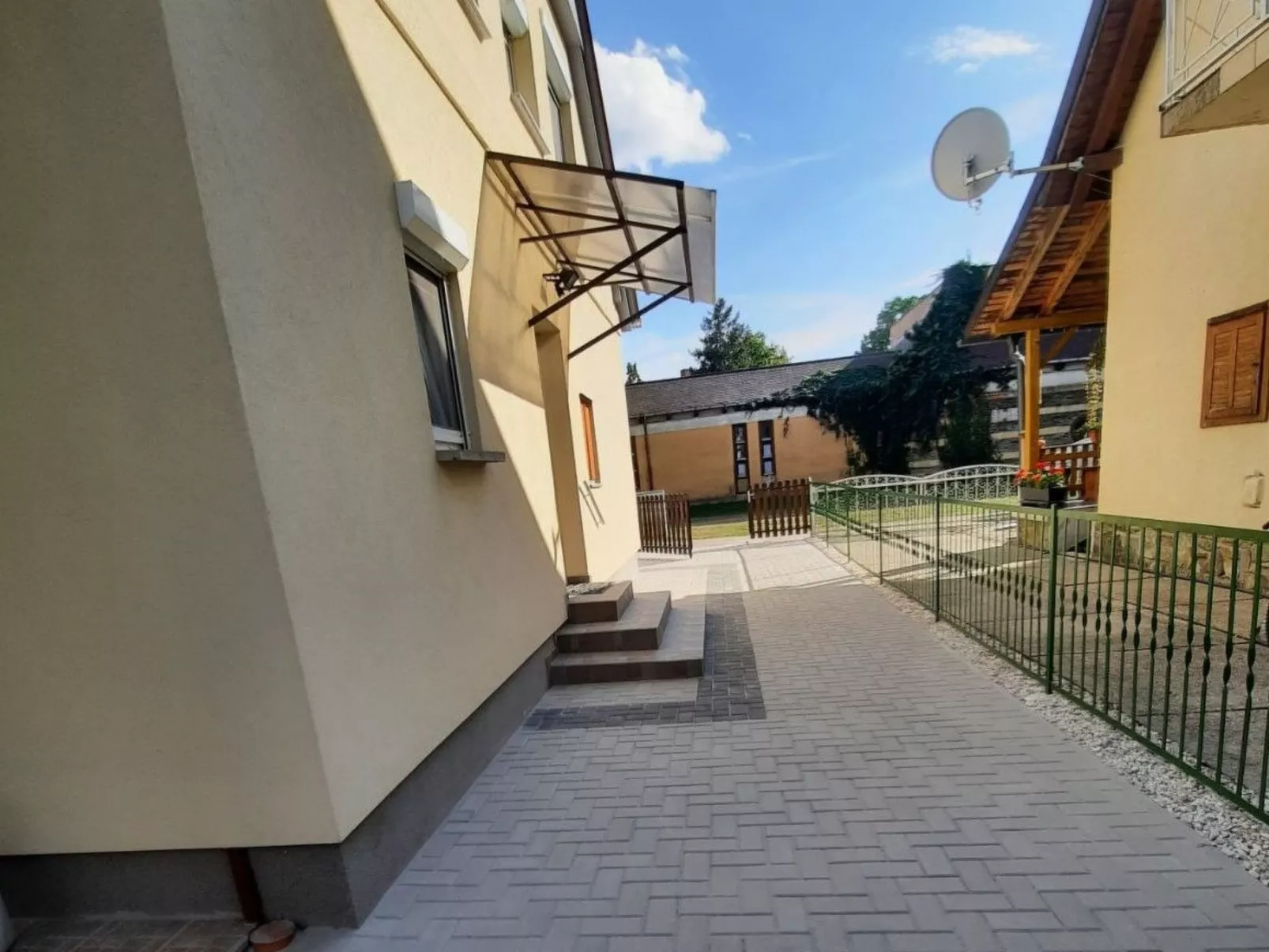 Klimatisiertes Ferienhaus in Bükfürdö mit Garten-Buiten