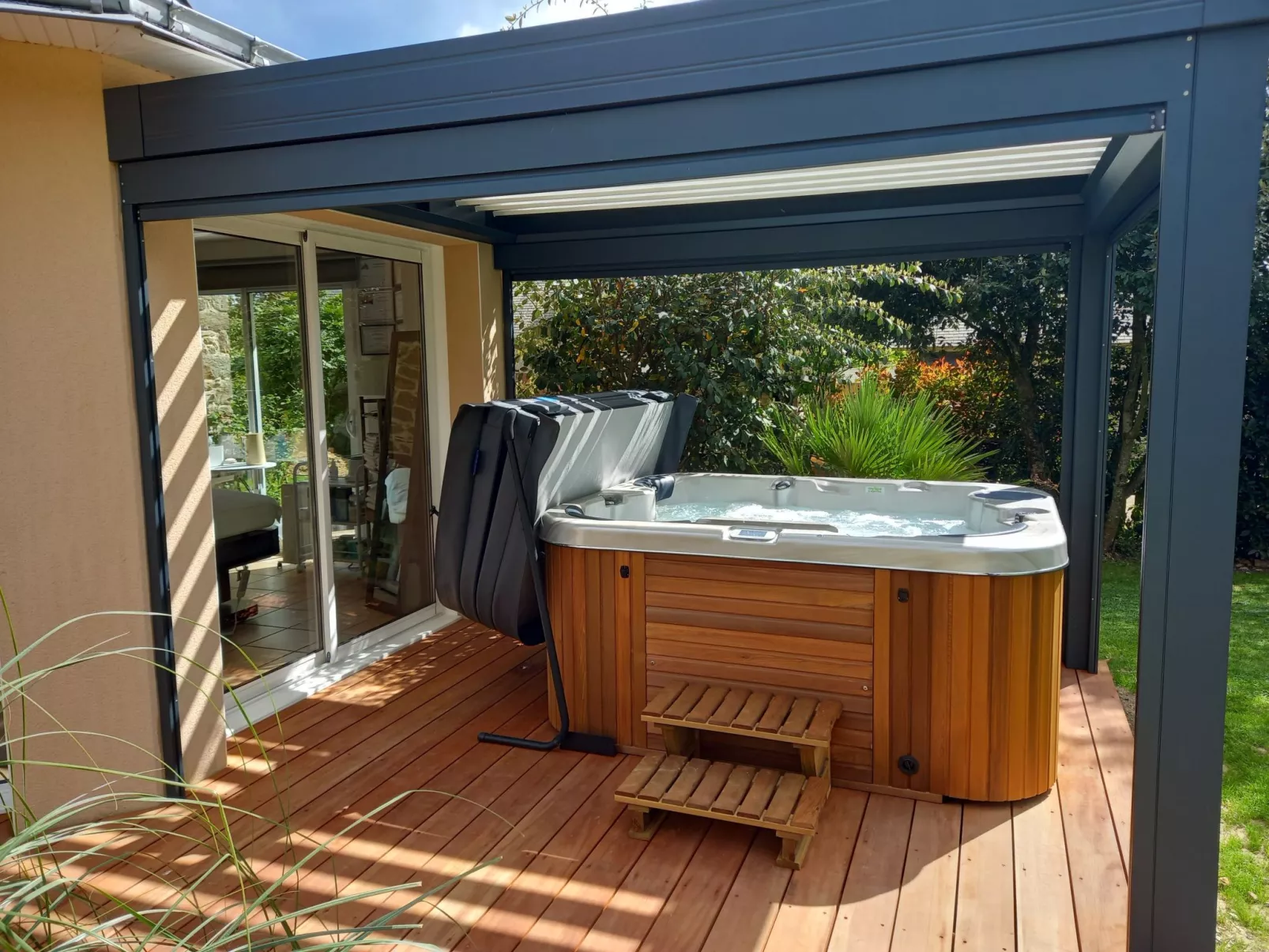 "L'Aube" - privates SPA - ruhig gelegen-Buiten