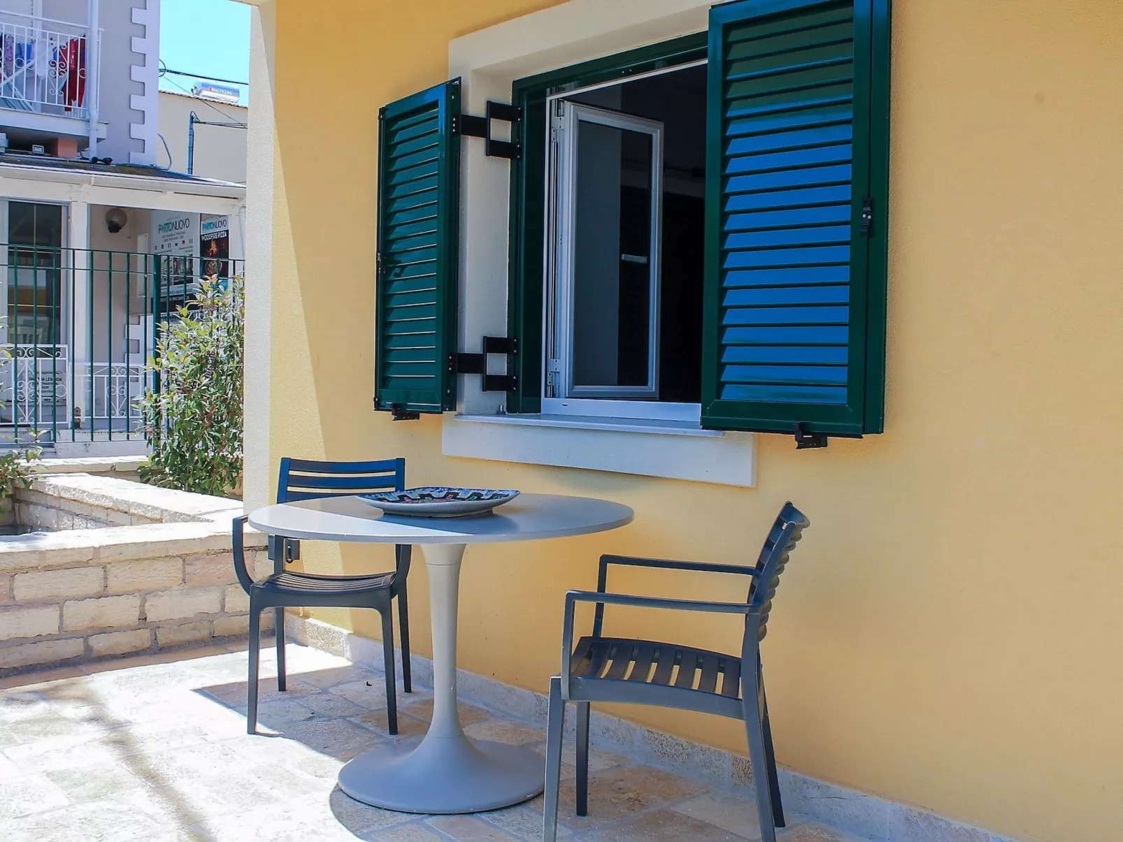 Stilvolle Erdgeschosswohnung Wave Tria in Kassiopi-Buiten